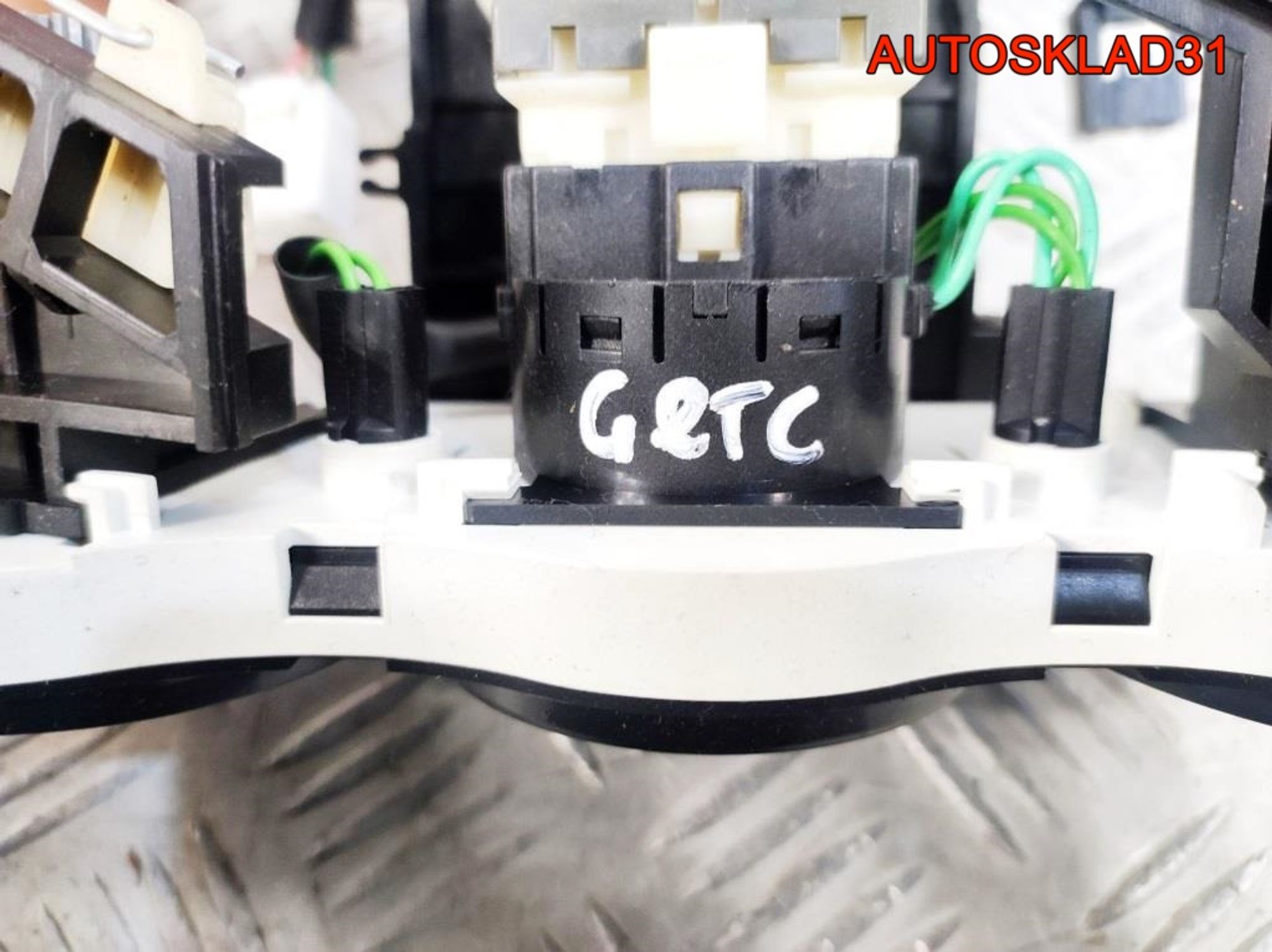 Блок управления отопителем Hyundai Getz 972501C500, 2900 рублей, Дубовое