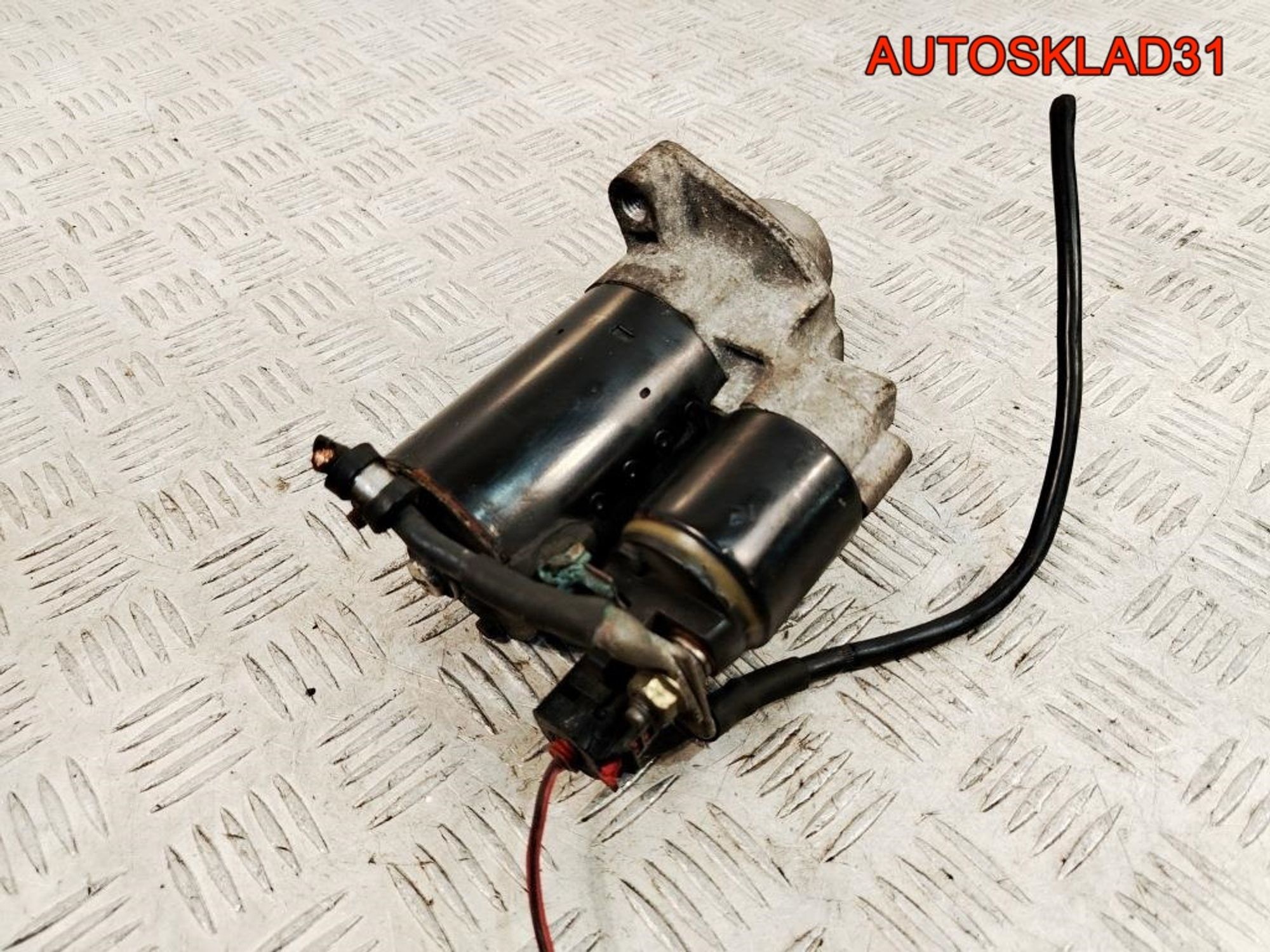 Стартер Audi A4 B6 2.0 ALT 06B911023A бензин, 5000 рублей, Дубовое