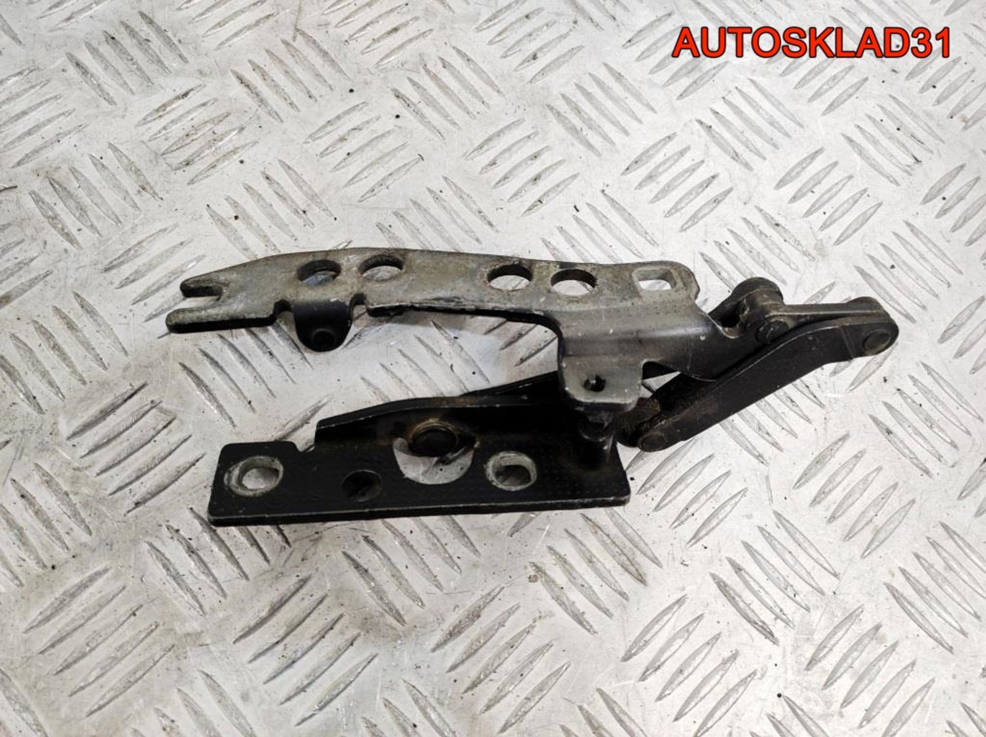 Петля капота левая BMW E39 41618203275, 1400 рублей, Дубовое
