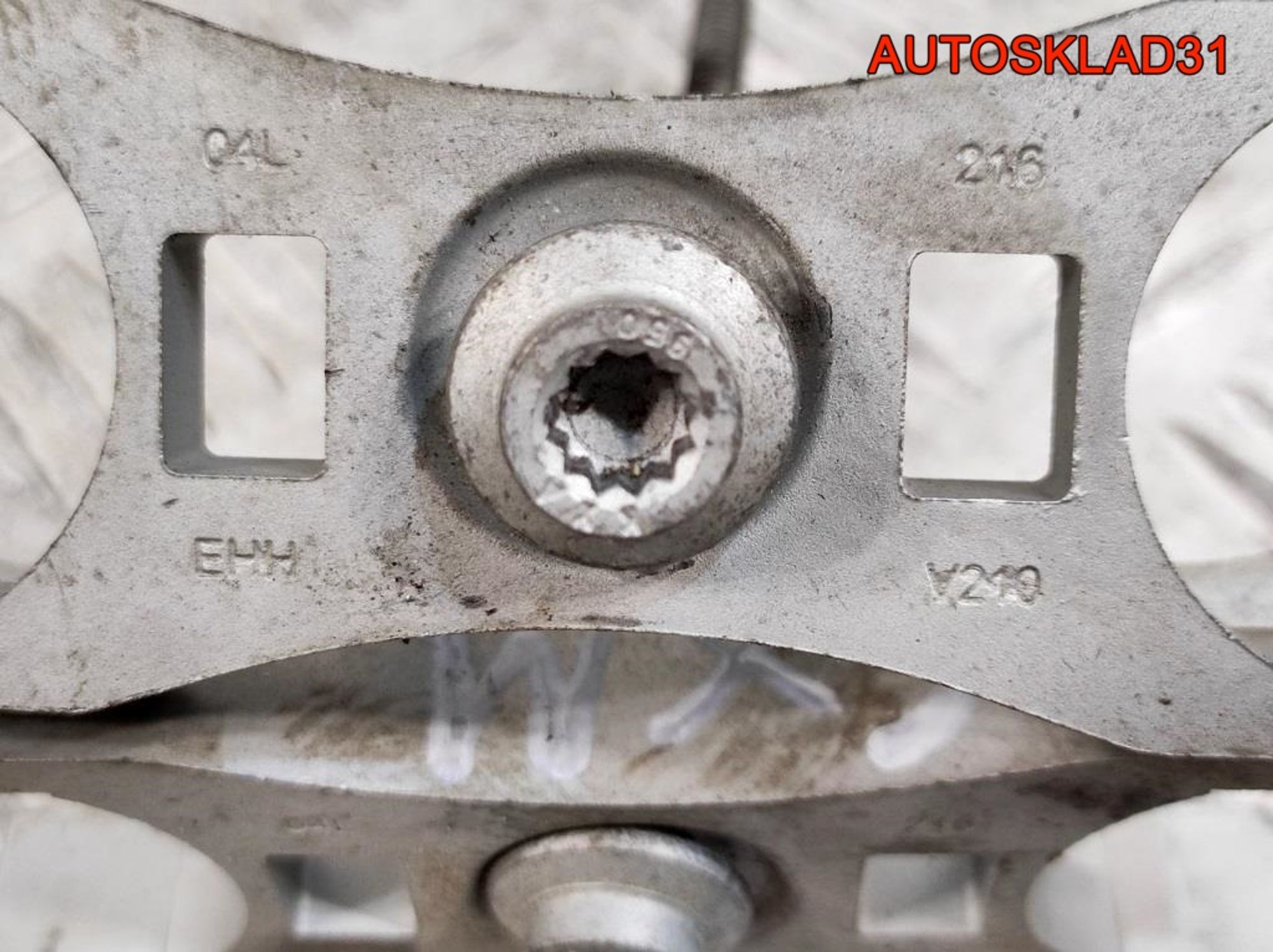 Крепление форсунки Skoda Rapid 1,6 CXM Дизель 04L216, 1000 рублей, Дубовое