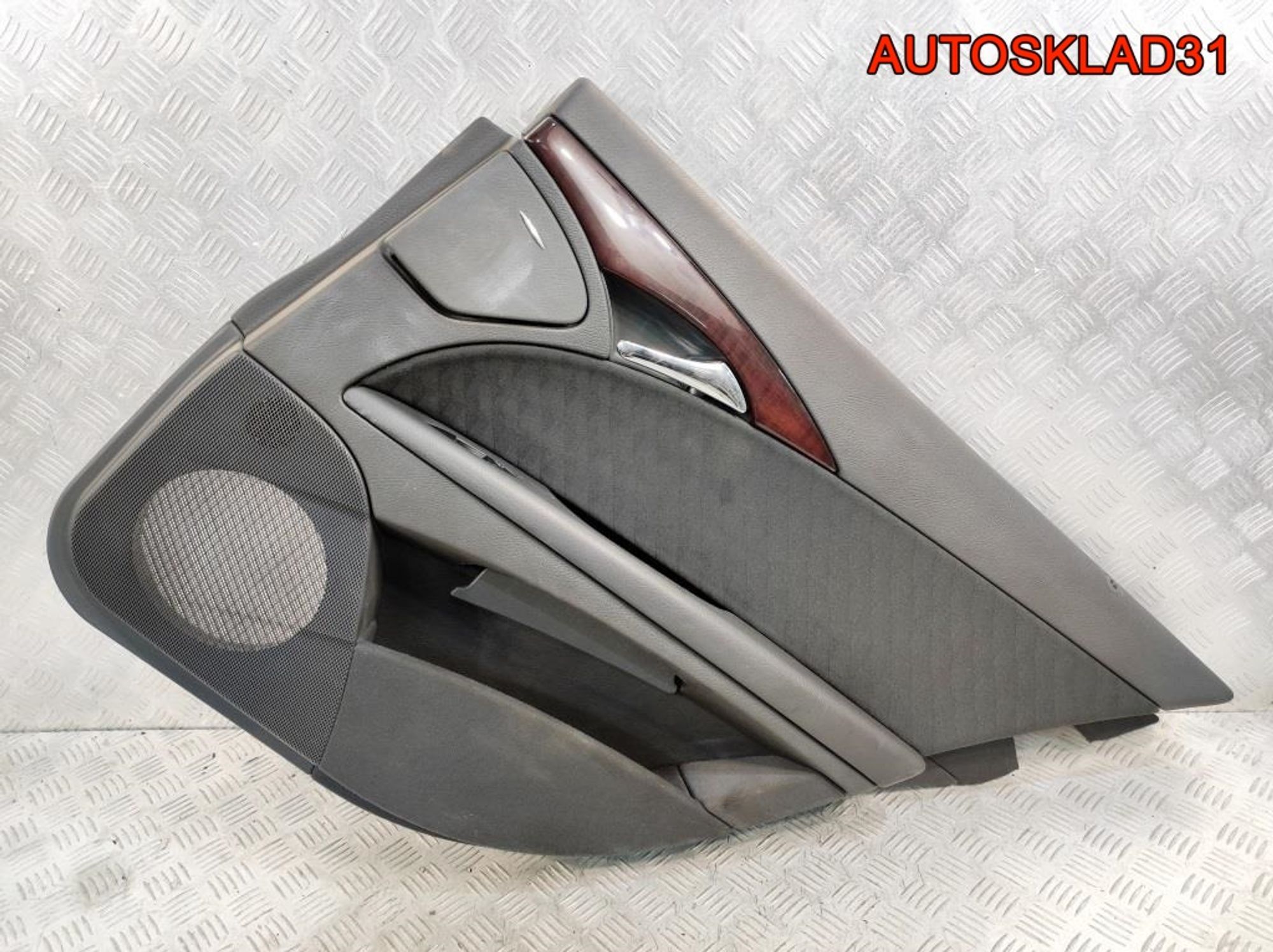 Обшивка дверей комплект Mercedes Benz W211 A2117206762, 9000 рублей, Дубовое