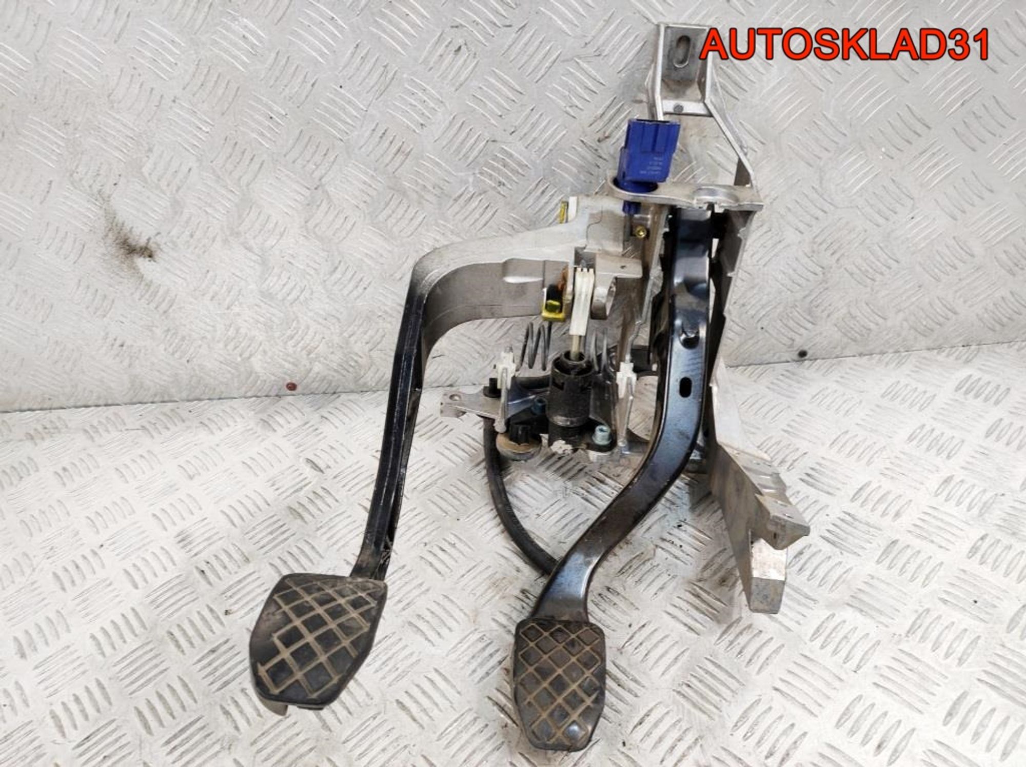 Блок педалей МКПП VW Passat B5 8D1721117P, 3600 рублей, Дубовое