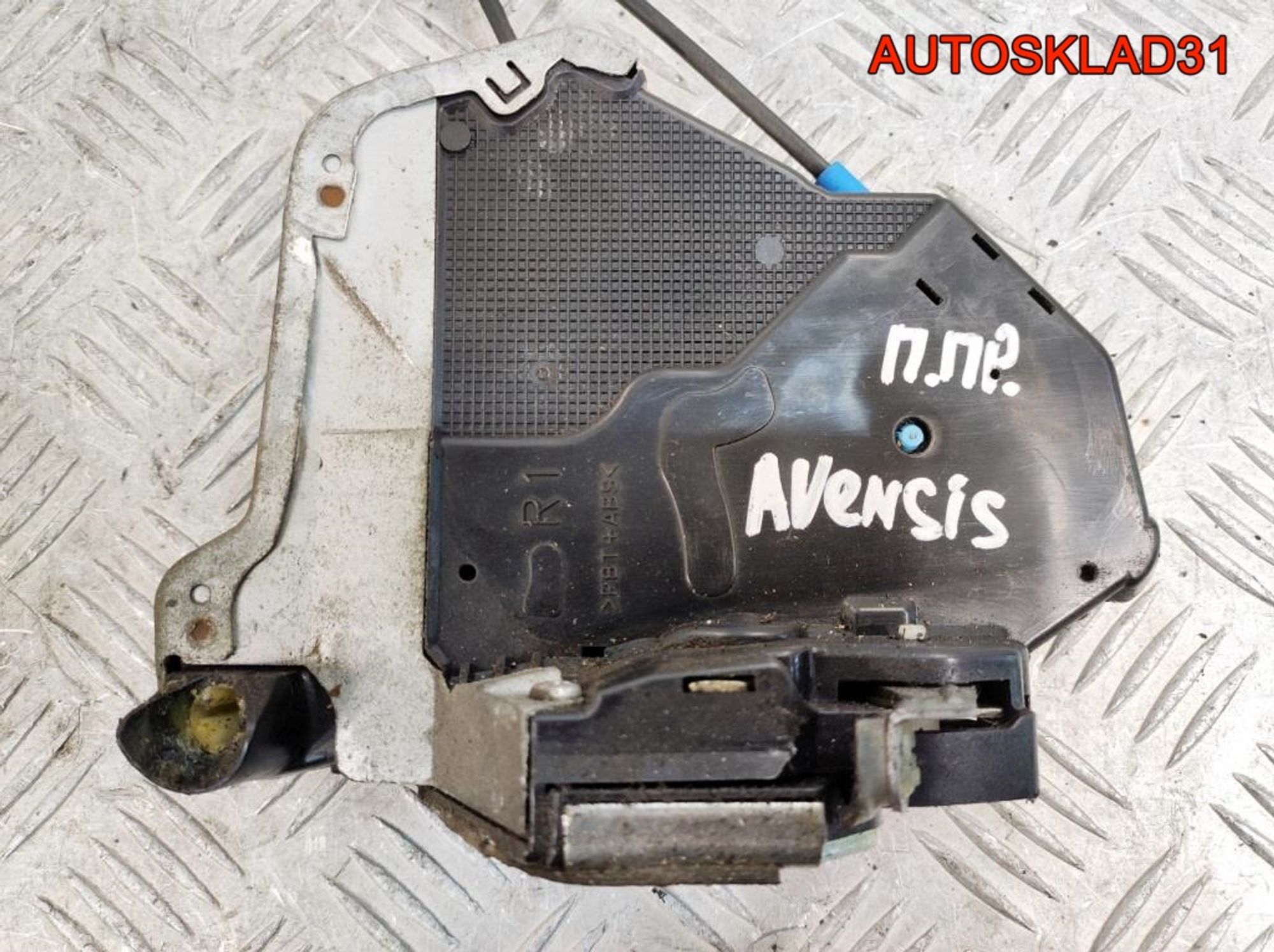 Замок двери передней правой Toyota Avensis T250 6903033251, 2300 рублей, Дубовое