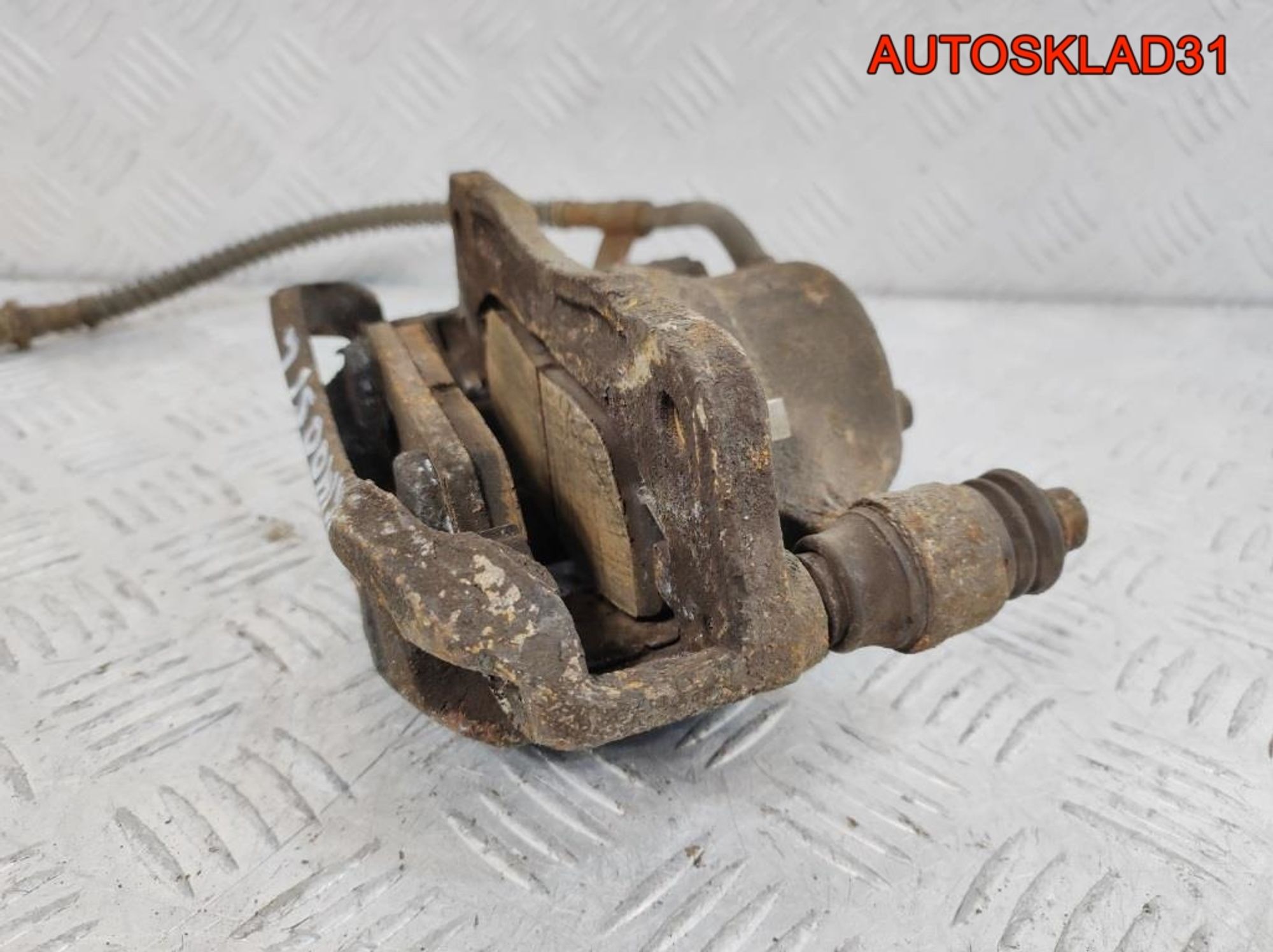 Суппорт тормозной передний левый Hyundai Getz 5818025A00, 1000 рублей, Дубовое