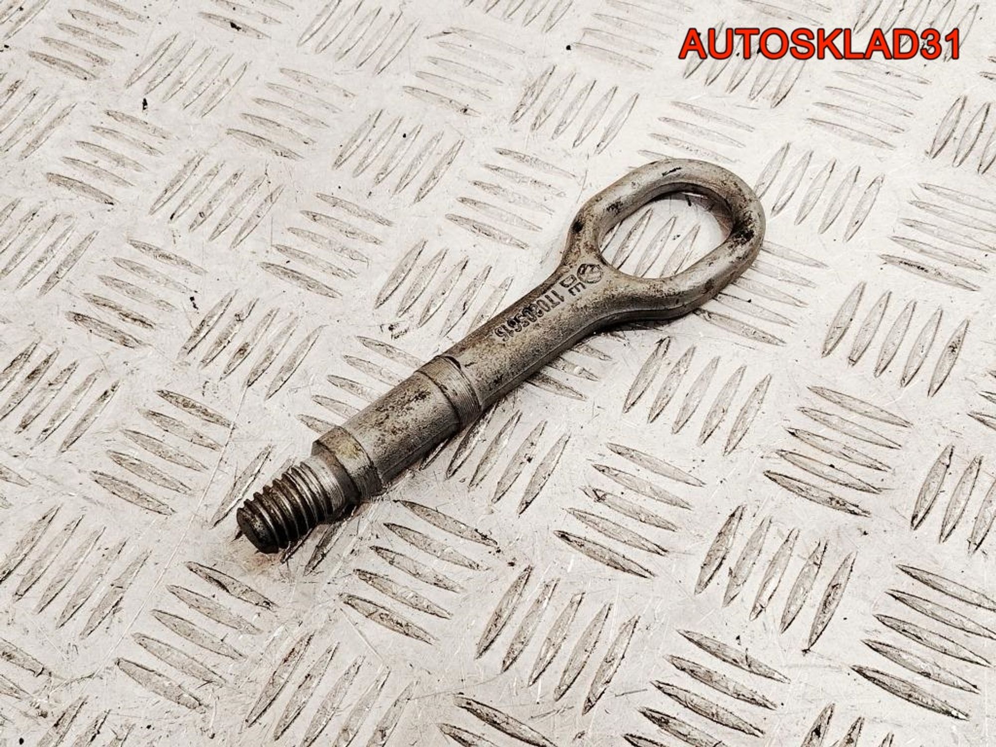 Крюк буксировочный Volkswagen Tiguan 1T0805615, 1000 рублей, Дубовое