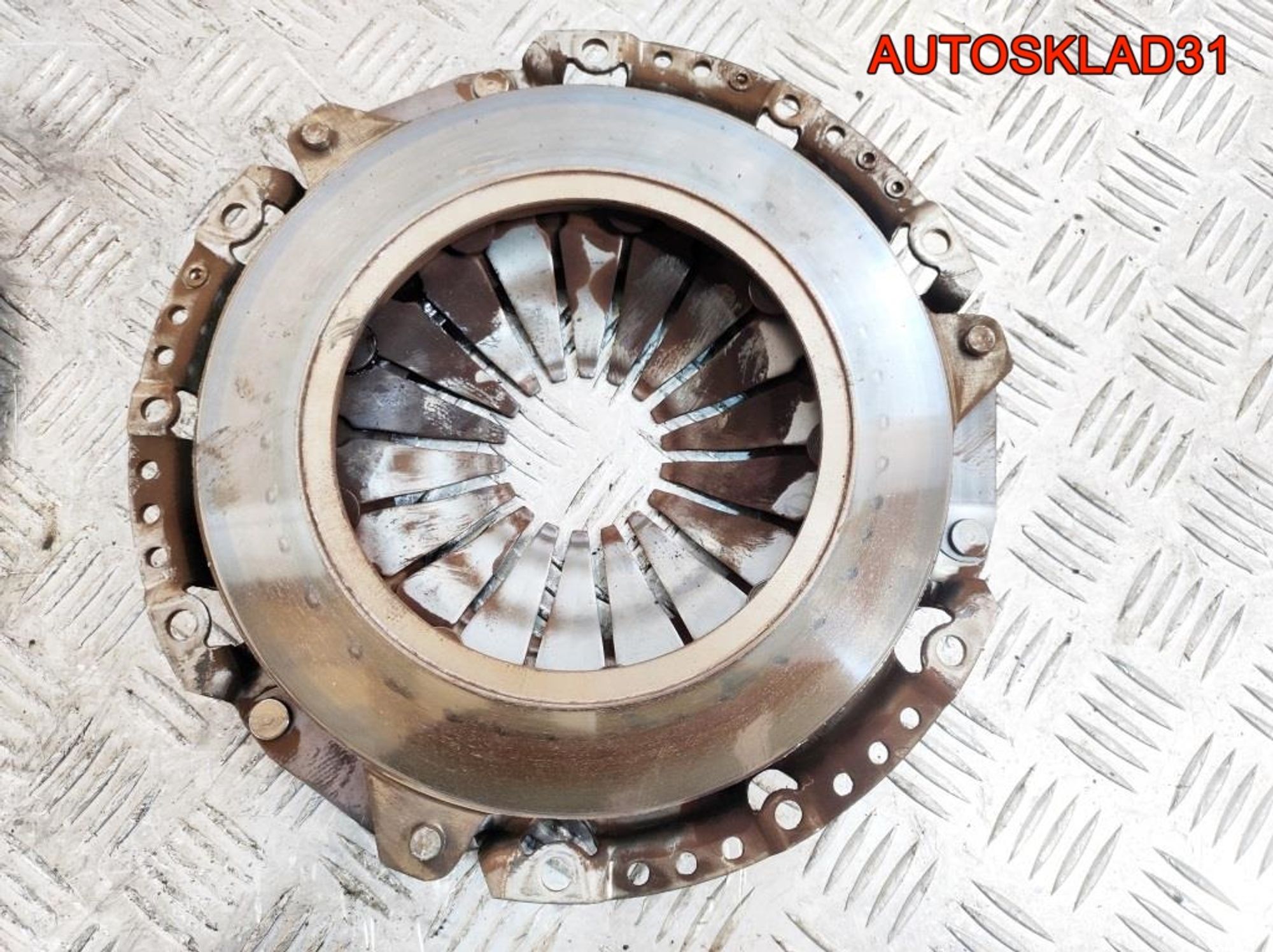 Маховик в сборе со сцеплением Mazda 3BK 2,0 LF 3M517563GC, 2500 рублей, Дубовое