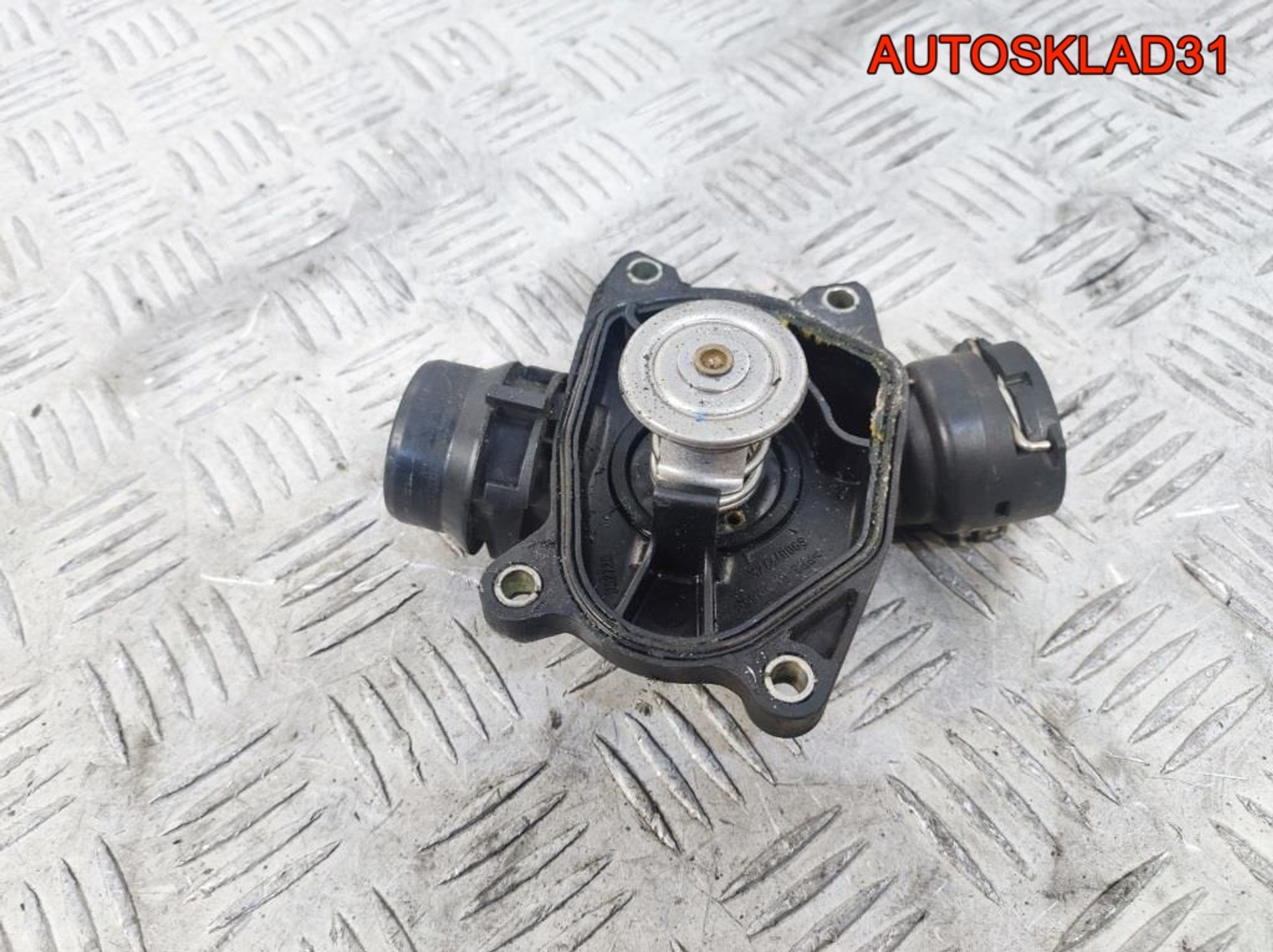 Корпус термостата Opel Omega B Y25DT 11512354056, 1300 рублей, Дубовое