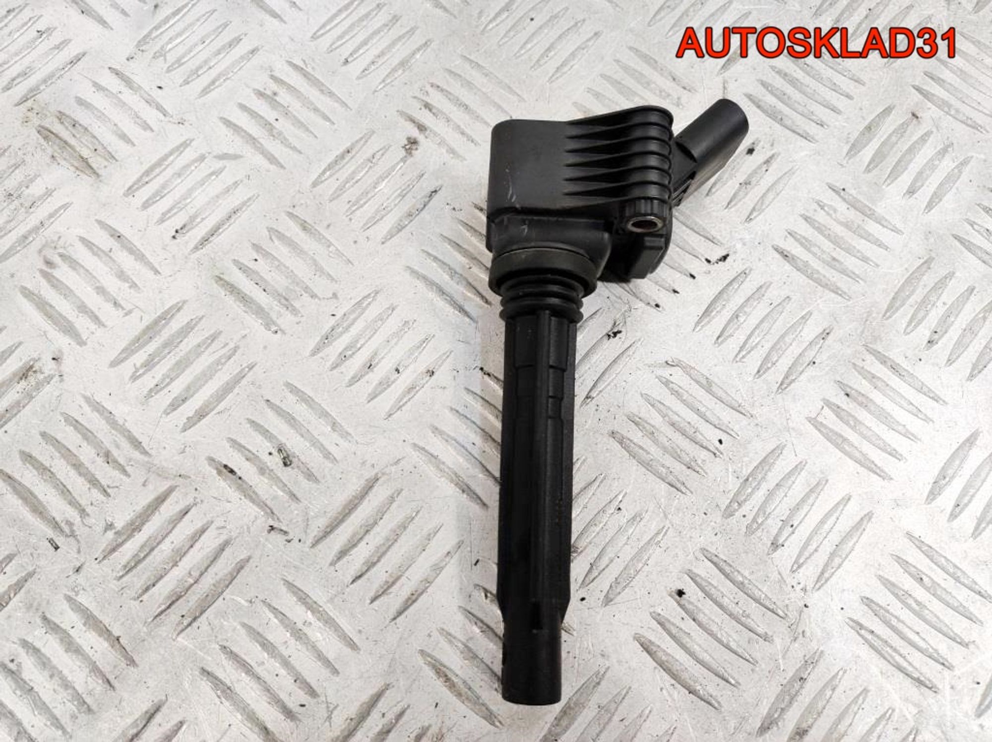 Катушка зажигания Audi TT 8S 2,0 DKT Бензин 06L905110D, 1800 рублей, Дубовое