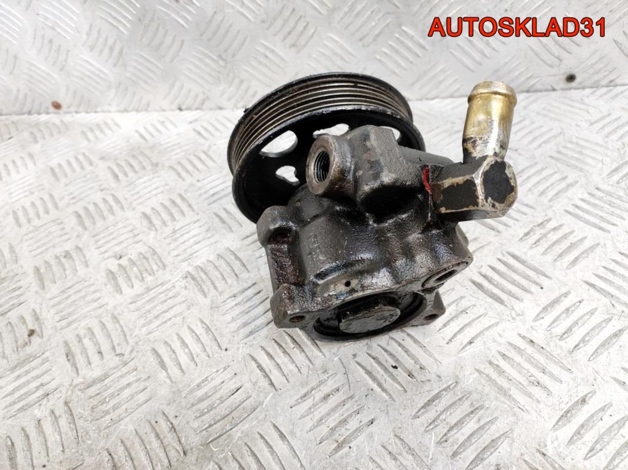 Насос ГУР Ford Fiesta Mk4 1.3 Бензин 96BF3A733AD, 1800 рублей, Дубовое