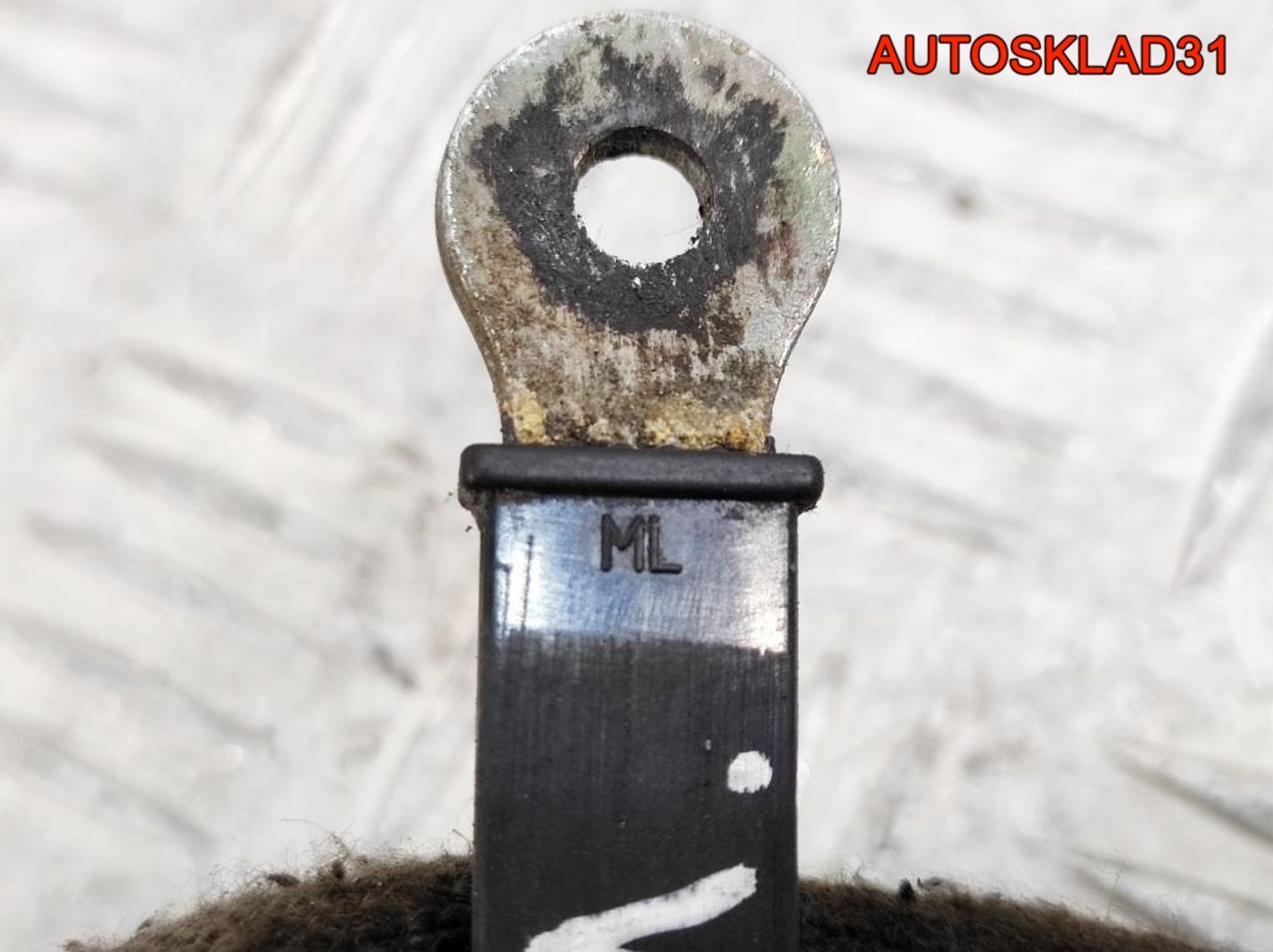 Ограничитель двери передний Mitsubishi Carisma DA, 800 рублей, Дубовое