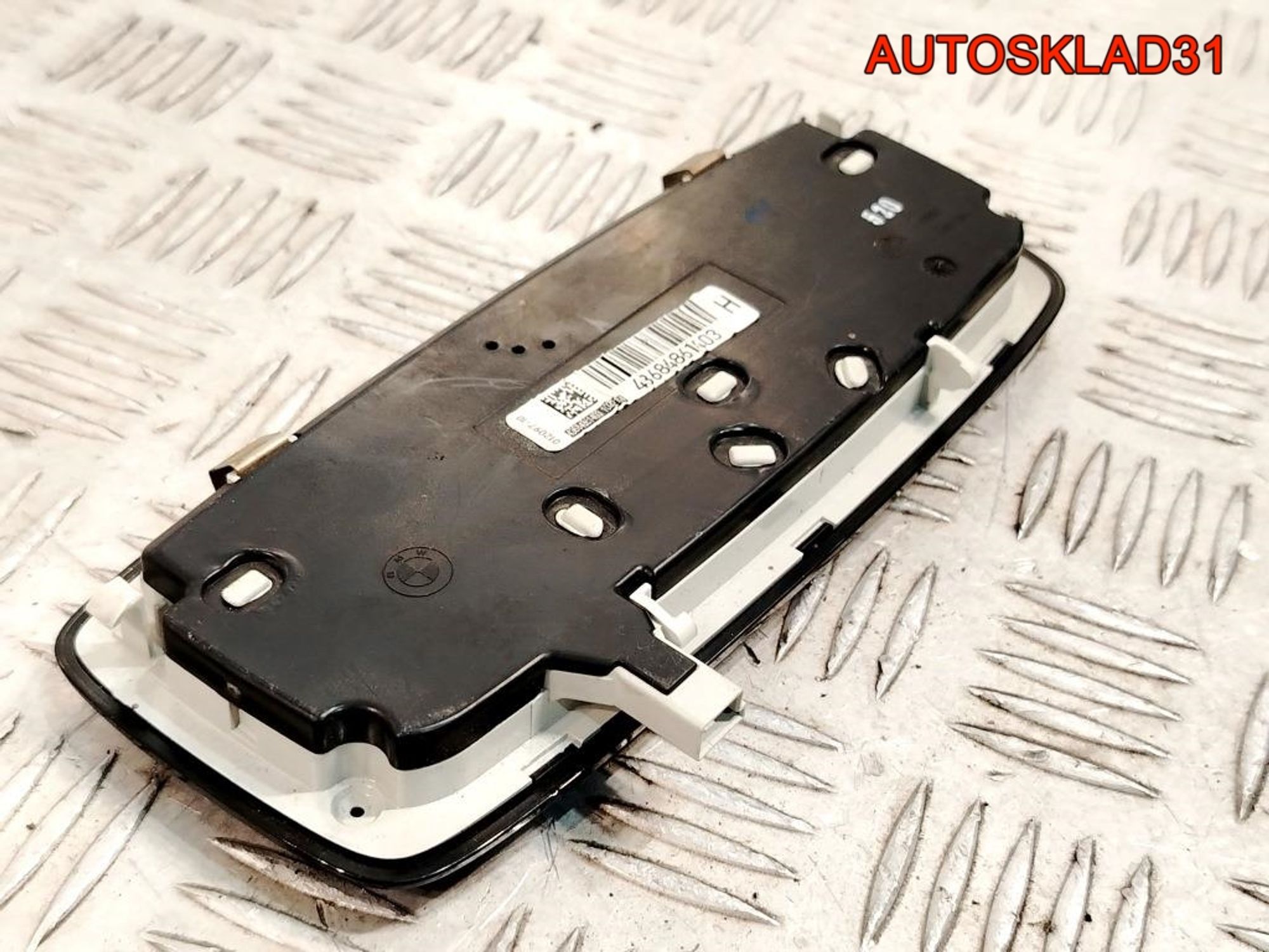 Плафон освещения салона BMW X3 F97 43684861403, 1500 рублей, Дубовое