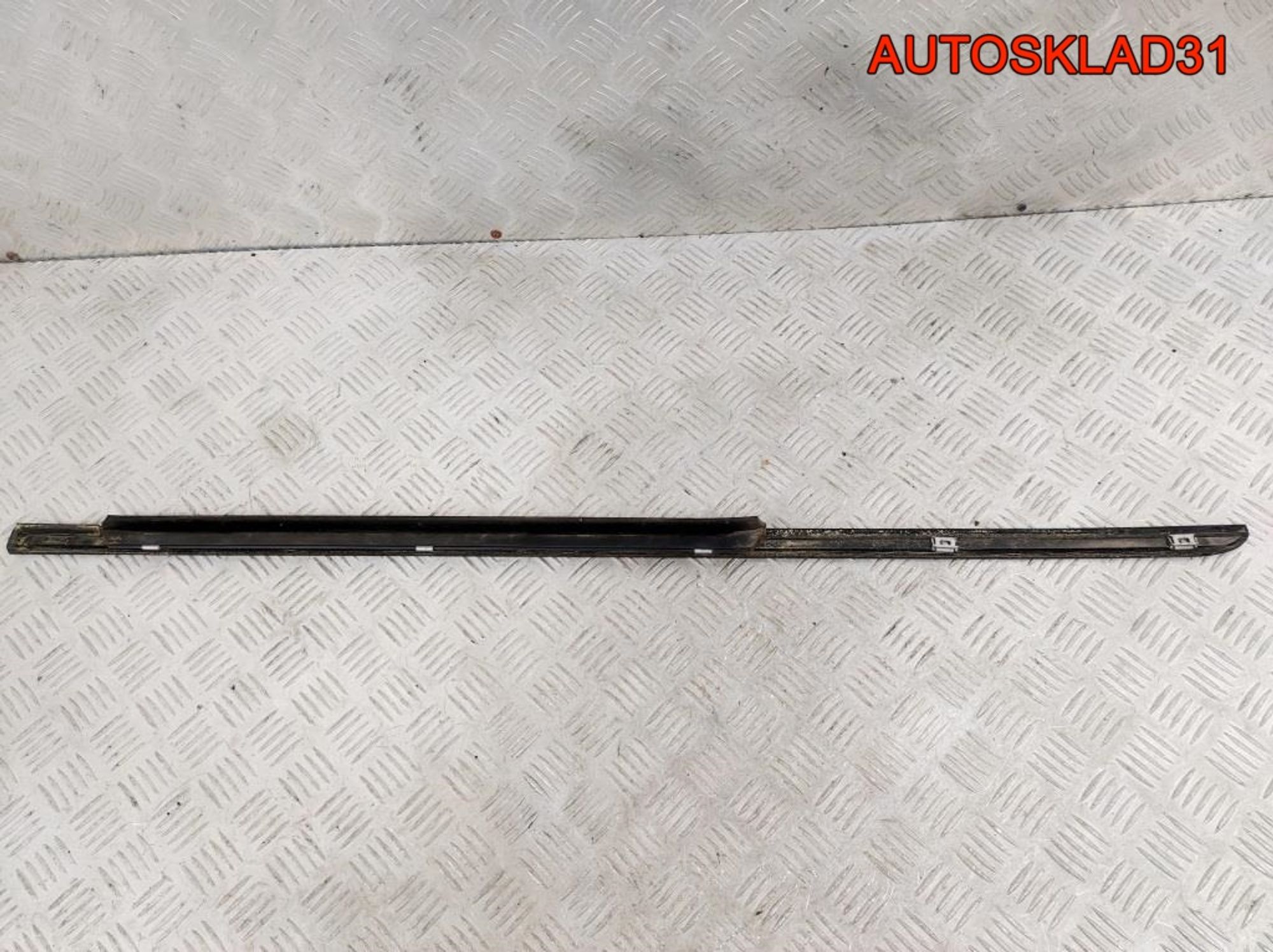 Накладка стекла заднего правого Mercedes W211, 900 рублей, Дубовое