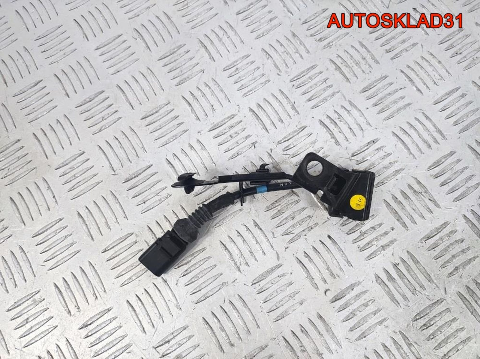 Датчик ускорения пневмоподвески Audi A8 4E0907651G, 900 рублей, Дубовое