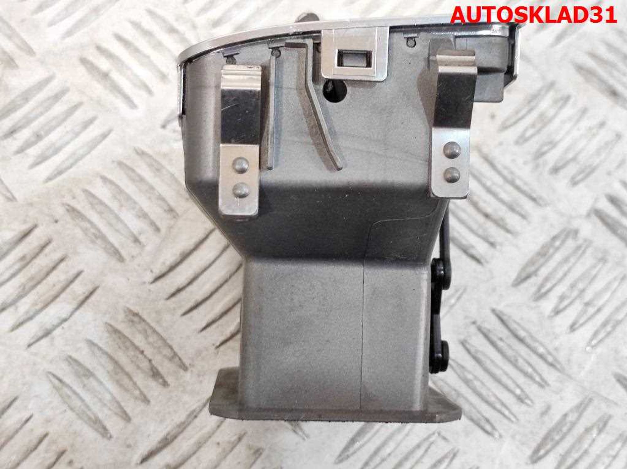 Дефлектор воздушный в заднею консоль Audi A6 C6 4F0819203, 2000 рублей, Дубовое