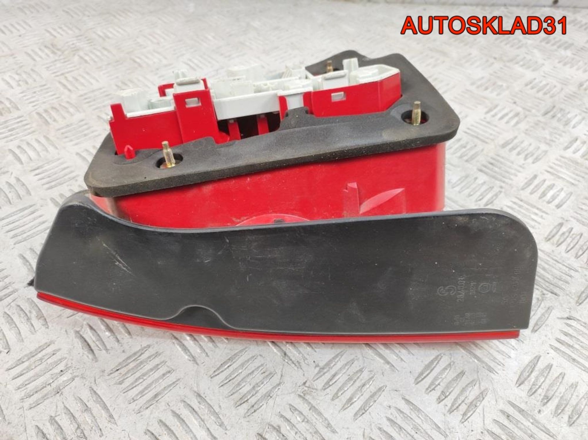 Фонарь задний левый VW Passat B5+ Седан 3B5945095AE, 7000 рублей, Дубовое