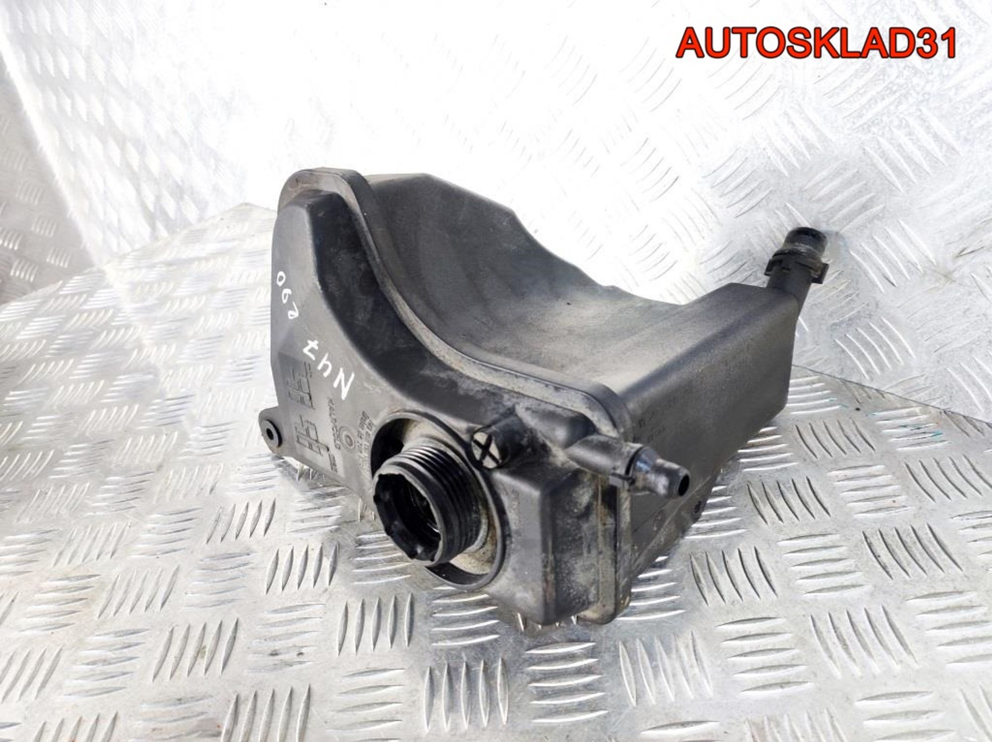 Бачок расширительный BMW E90 N47D20 17137810592, 3000 рублей, Дубовое