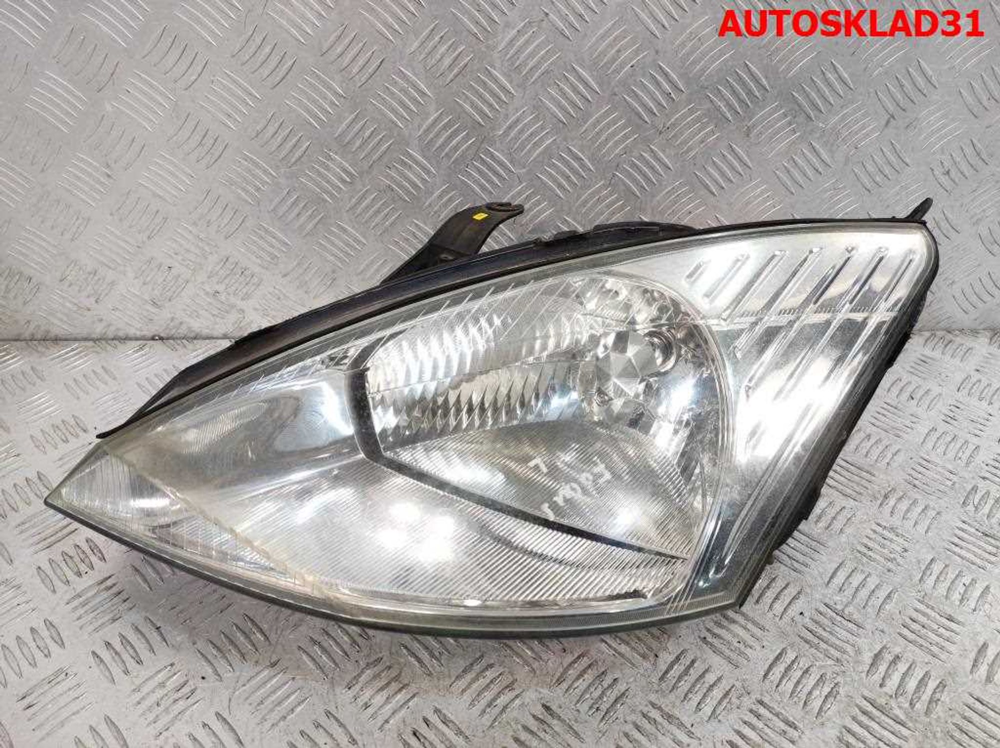 Фара левая Ford Focus 1 3S4Z13008AB Дорест, 4000 рублей, Дубовое