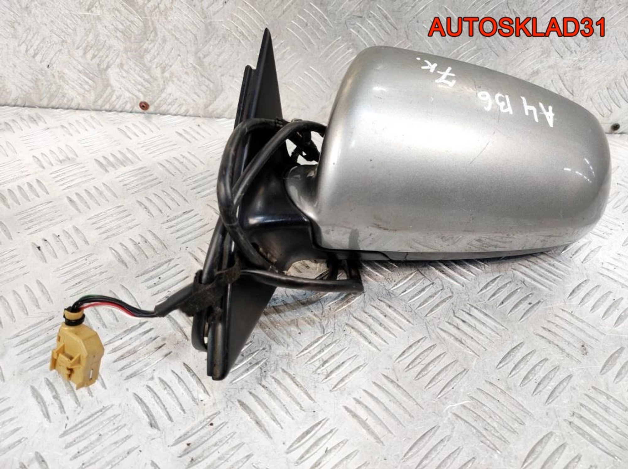 Зеркало левое 7 контактов Audi A4 B6 8E1858531A, 3600 рублей, Дубовое