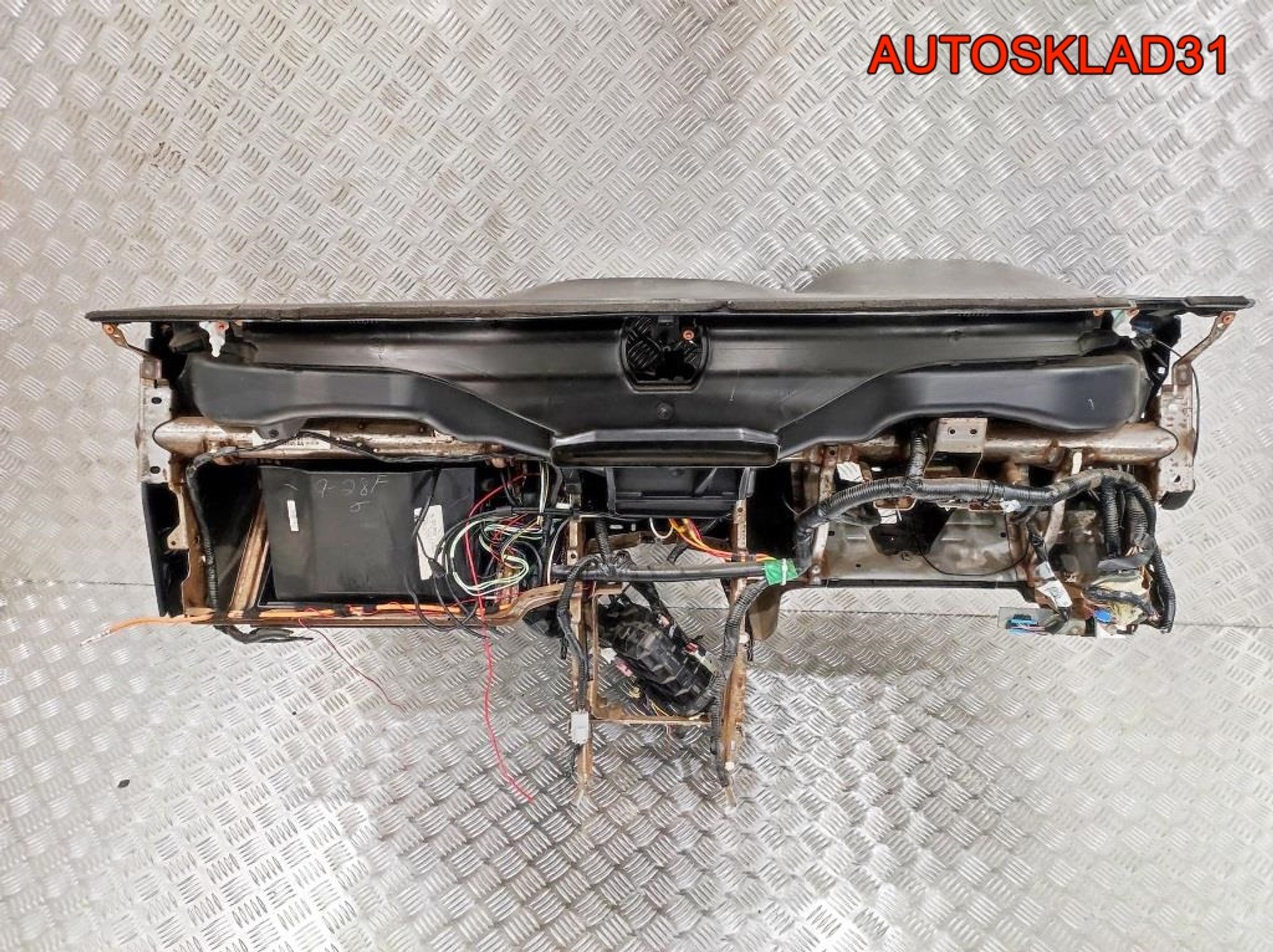 Торпедо Голое Ford Maverick 2 4804441, 13500 рублей, Дубовое