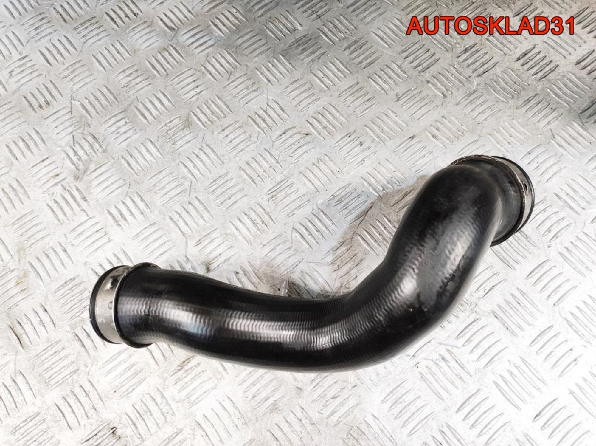 Патрубок интеркулера Mercedes Benz W203 2.2 Дизель A2035281582, 2500 рублей, Дубовое