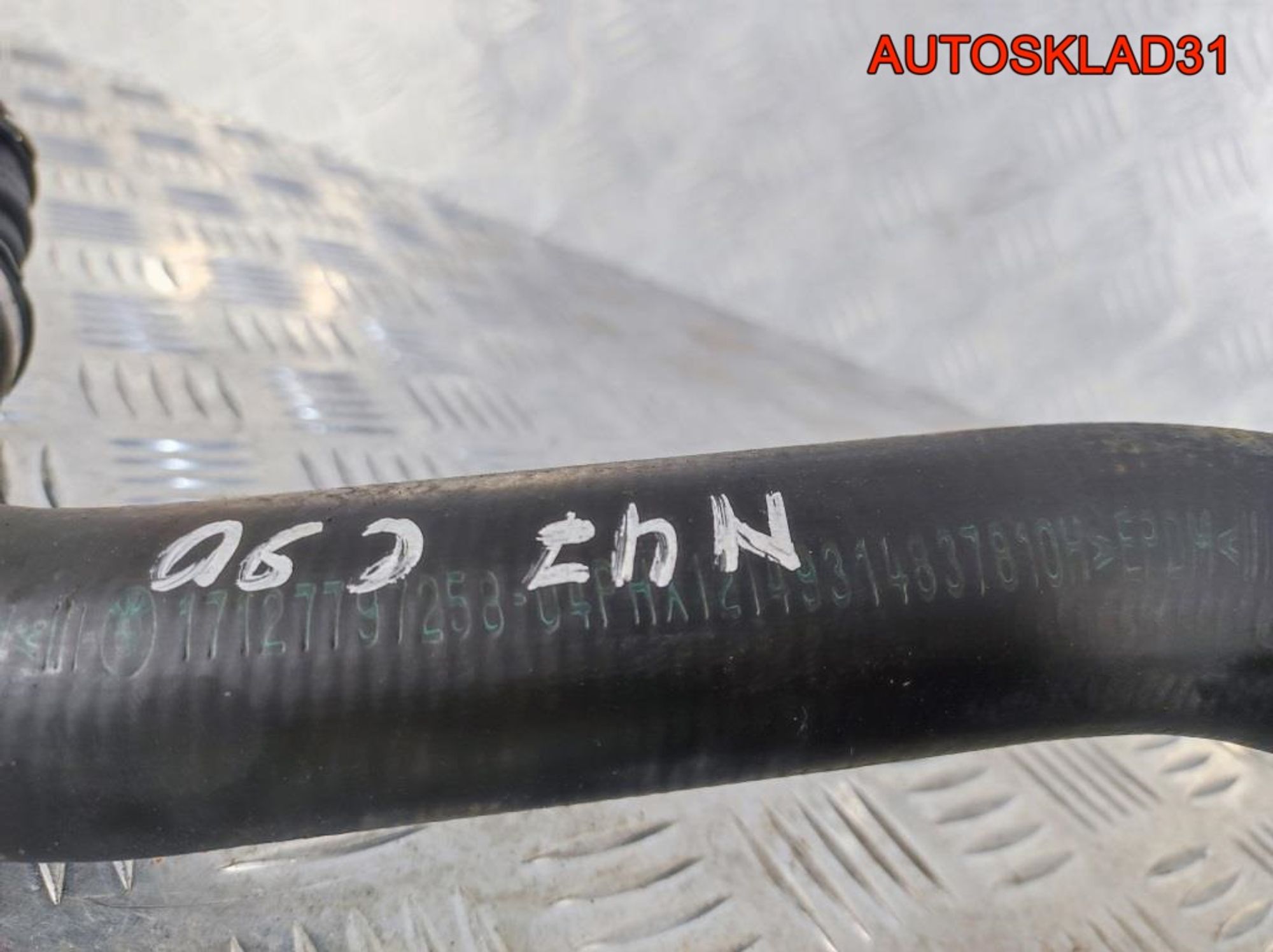 Патрубок радиатора BMW E90 2.0 N47D20C 17127797258, 1700 рублей, Дубовое