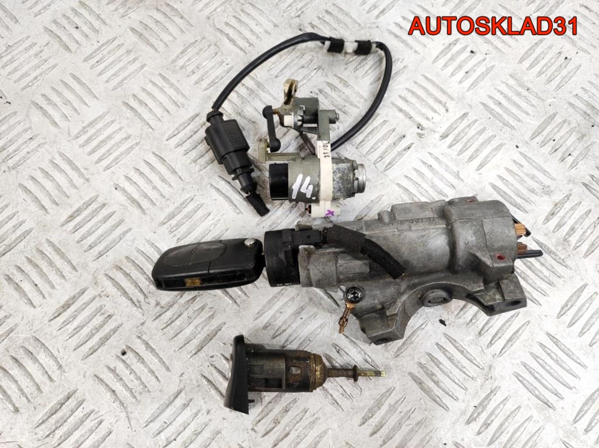 Замок зажигания Volkswagen Passat B5 4B0905851C, 4100 рублей, Дубовое