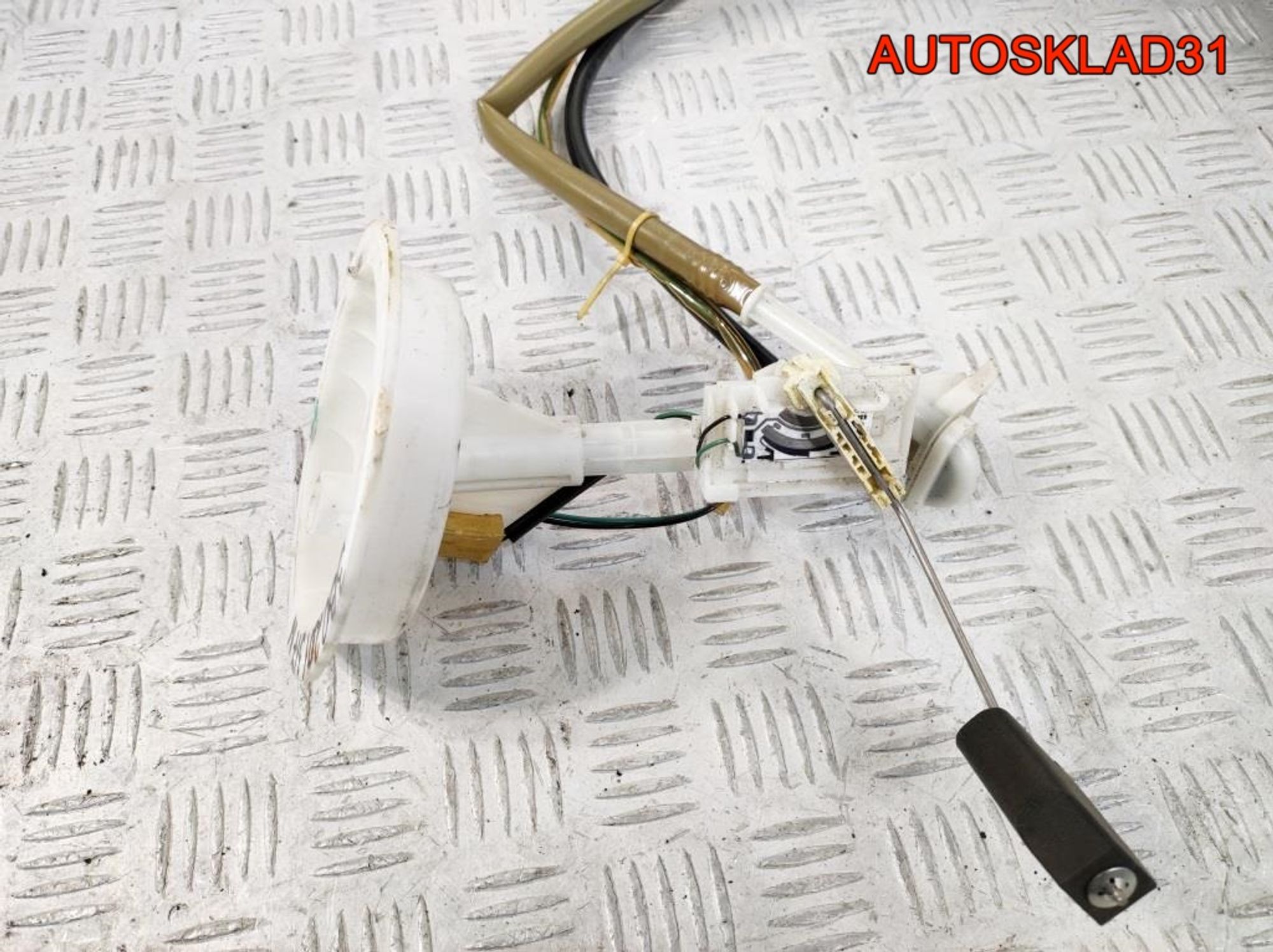 Датчик уровня топлива VW Passat B5 3B0201317P, 3600 рублей, Дубовое