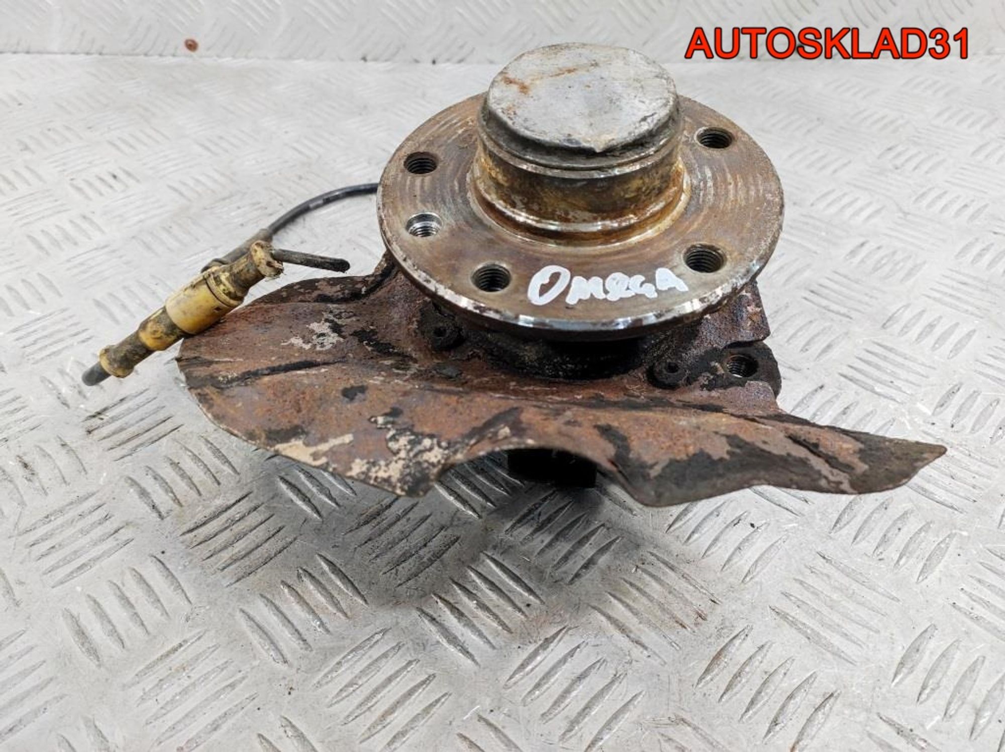 Кулак поворотный передний правый Opel Omega B, 1800 рублей, Дубовое