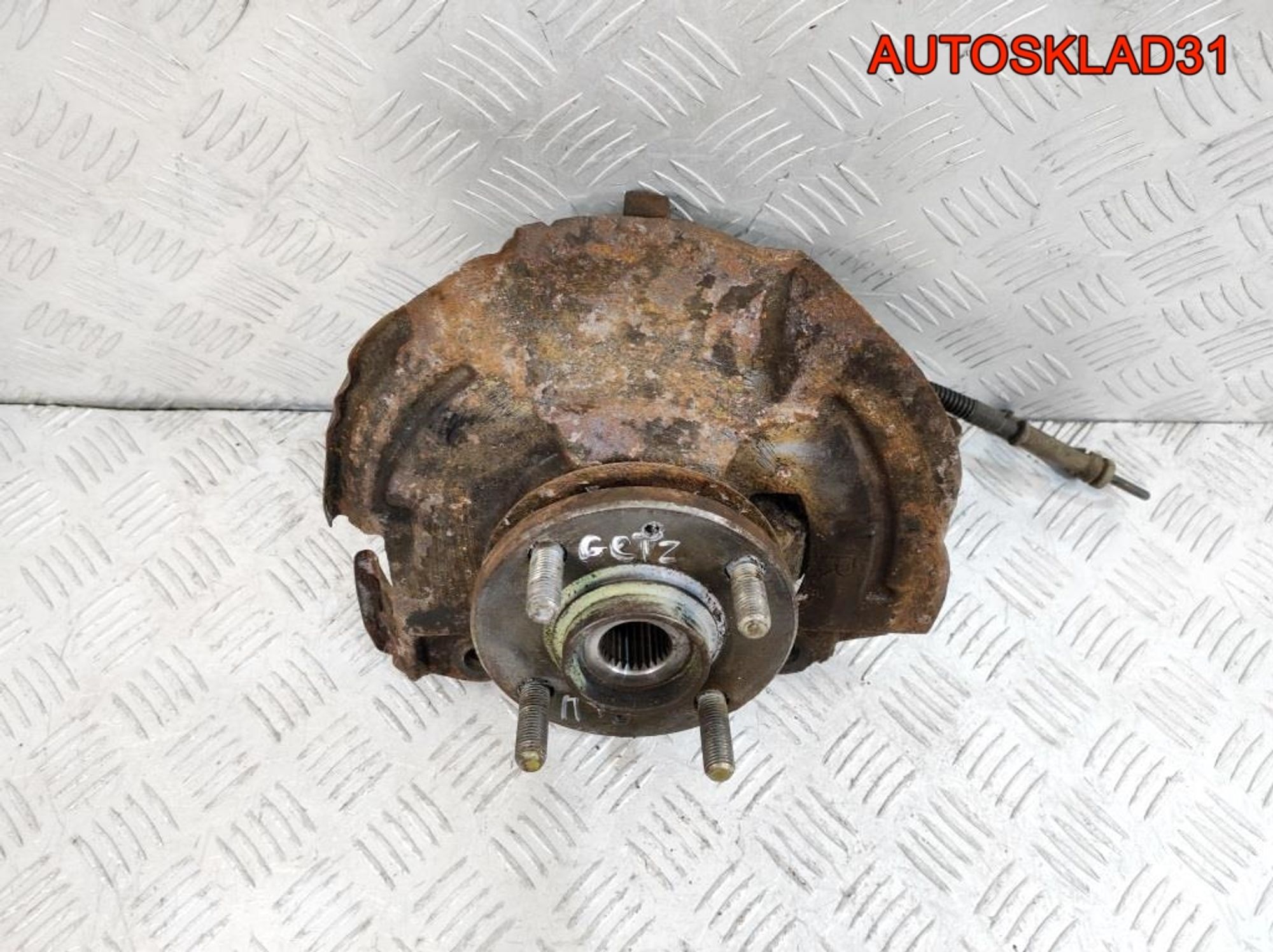 Кулак поворотный передний правый в сборе Hyundai Getz 517161C110, 4500 рублей, Дубовое