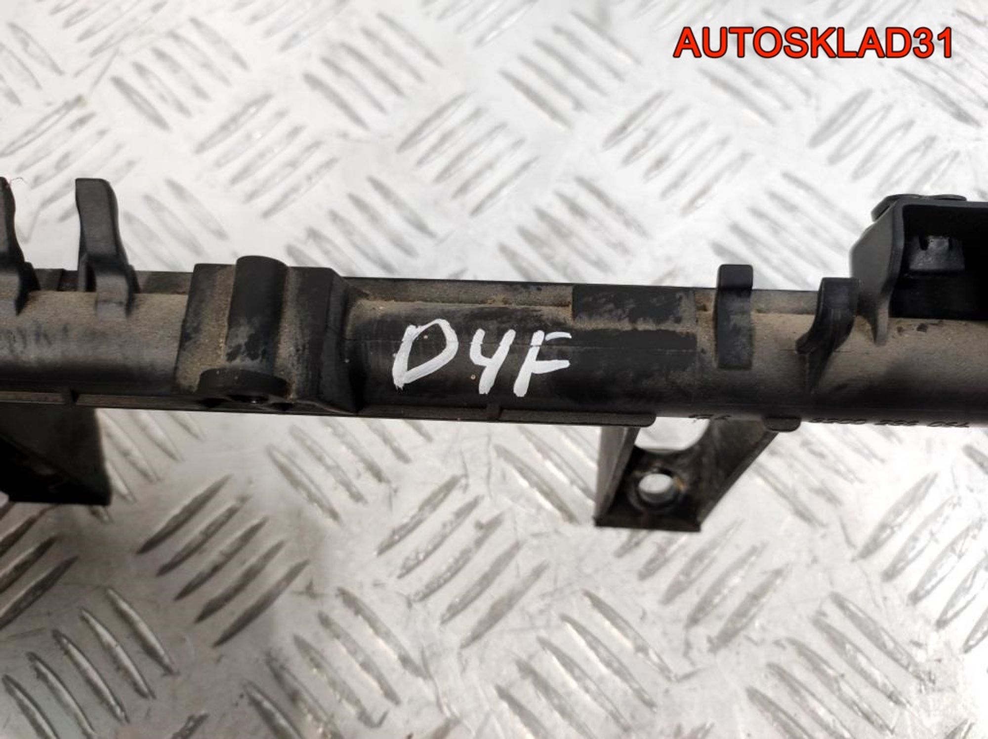 Рейка топливная Renault Clio 3 1,2 D4F 722 8200286064, 900 рублей, Дубовое