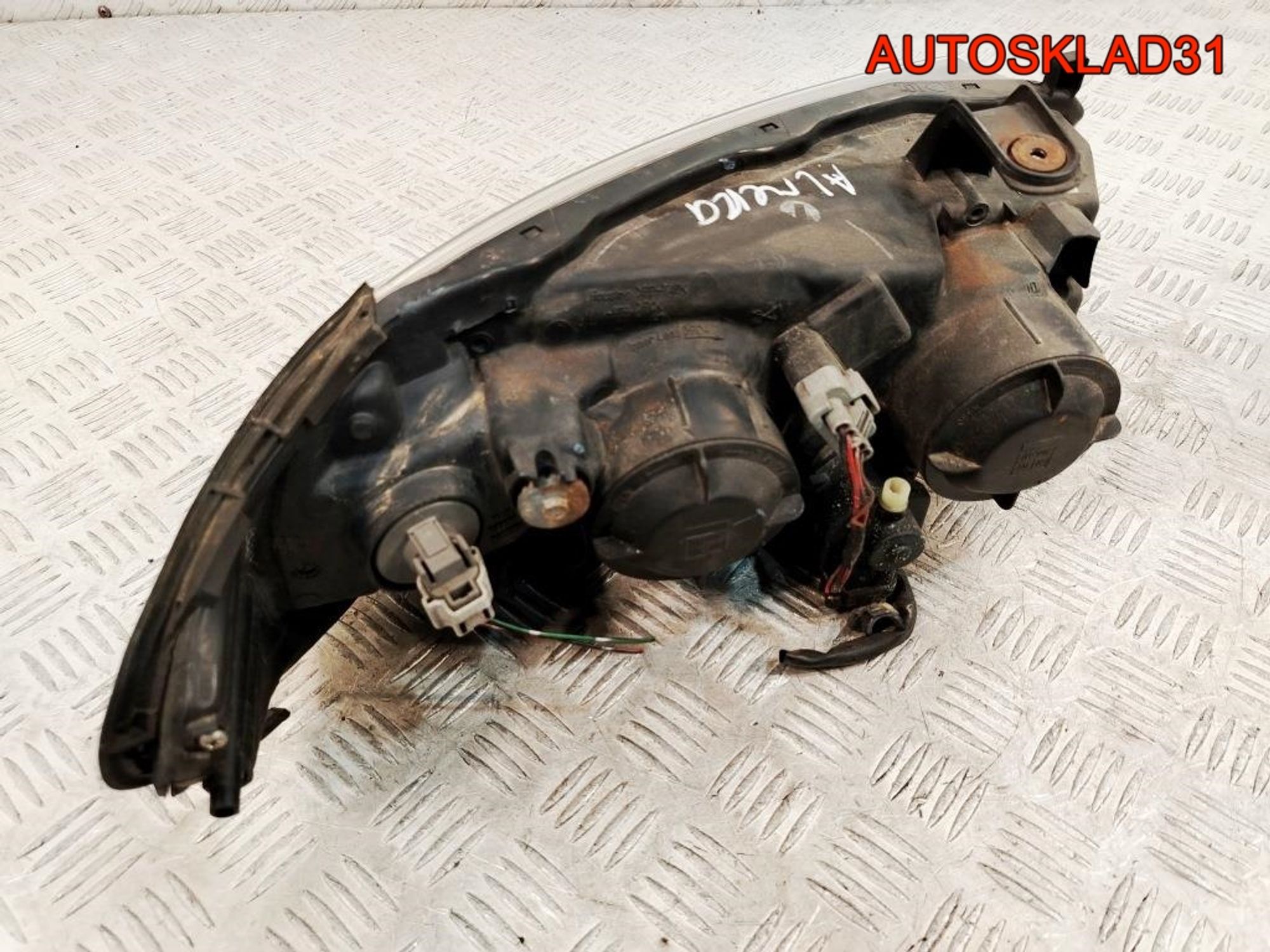 Фара левая Nissan Almera N16 Рестайлинг 26060BN67A, 13000 рублей, Дубовое