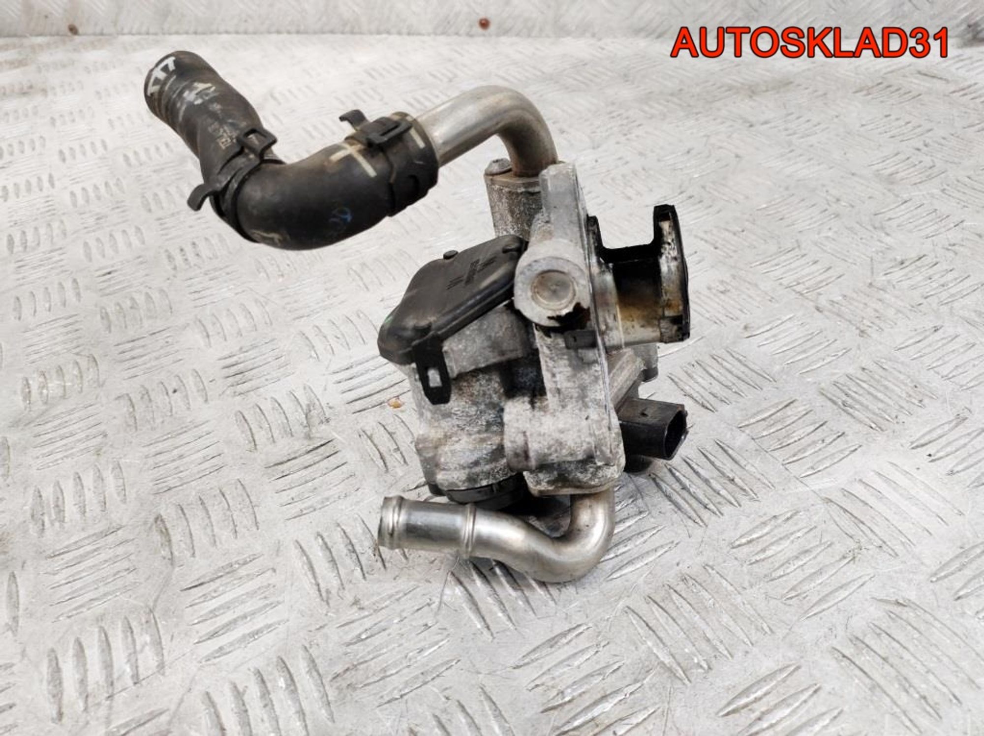 Клапан EGR VW Passat B8 2,0 Дизель 04L131501R, 4000 рублей, Дубовое