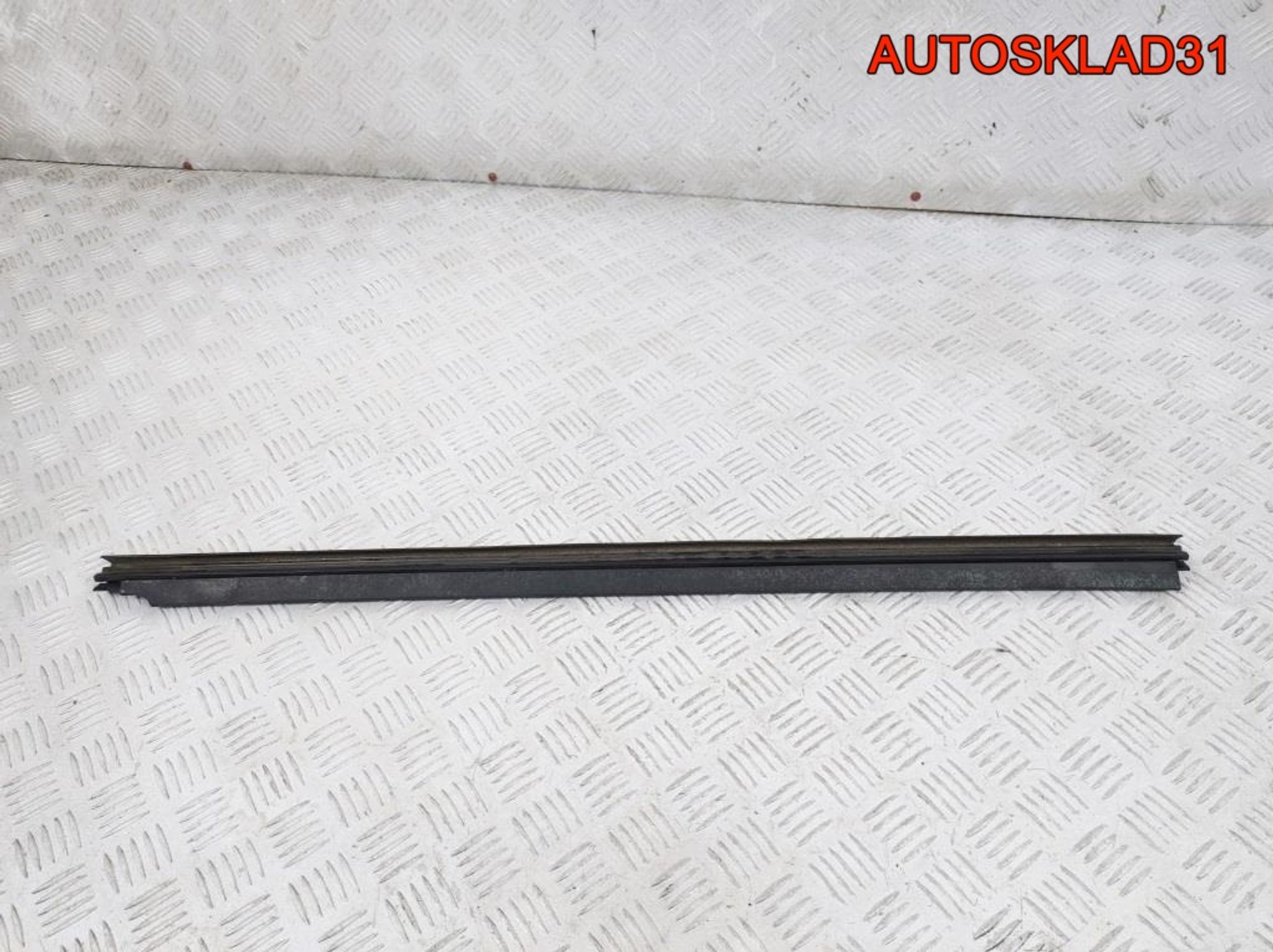 Накладка стекла переднего левого VW Sharan, 1300 рублей, Дубовое