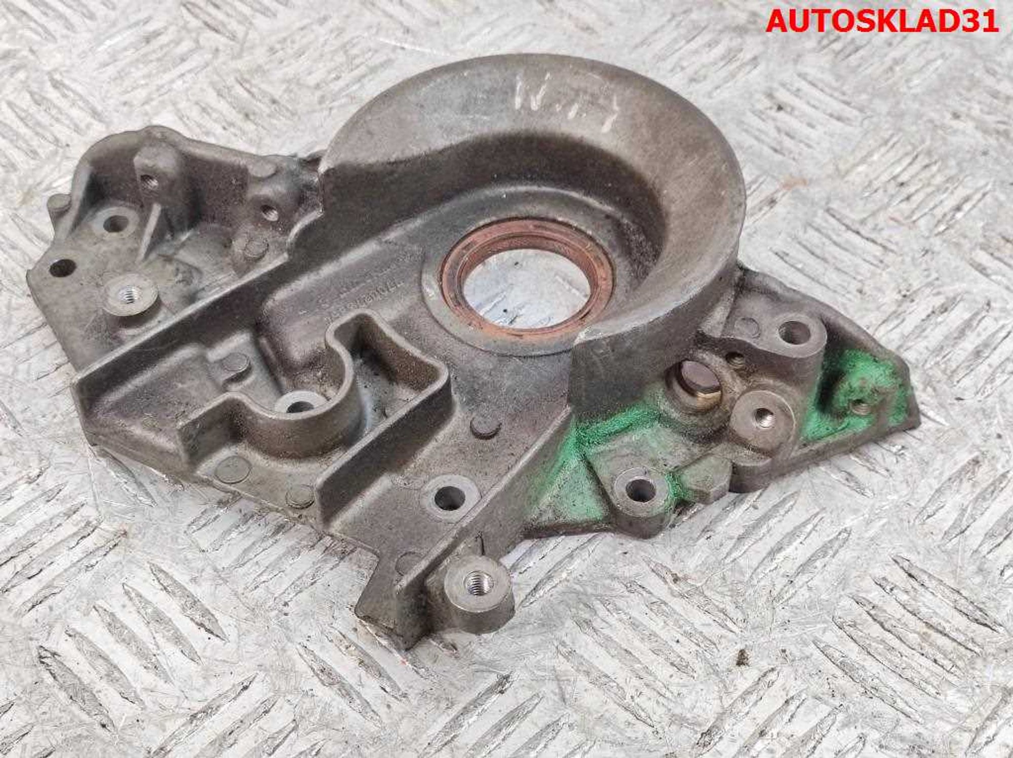 Крышка коленвала Renault Logan 1,4 K7J 710 7700273354, 1500 рублей, Дубовое