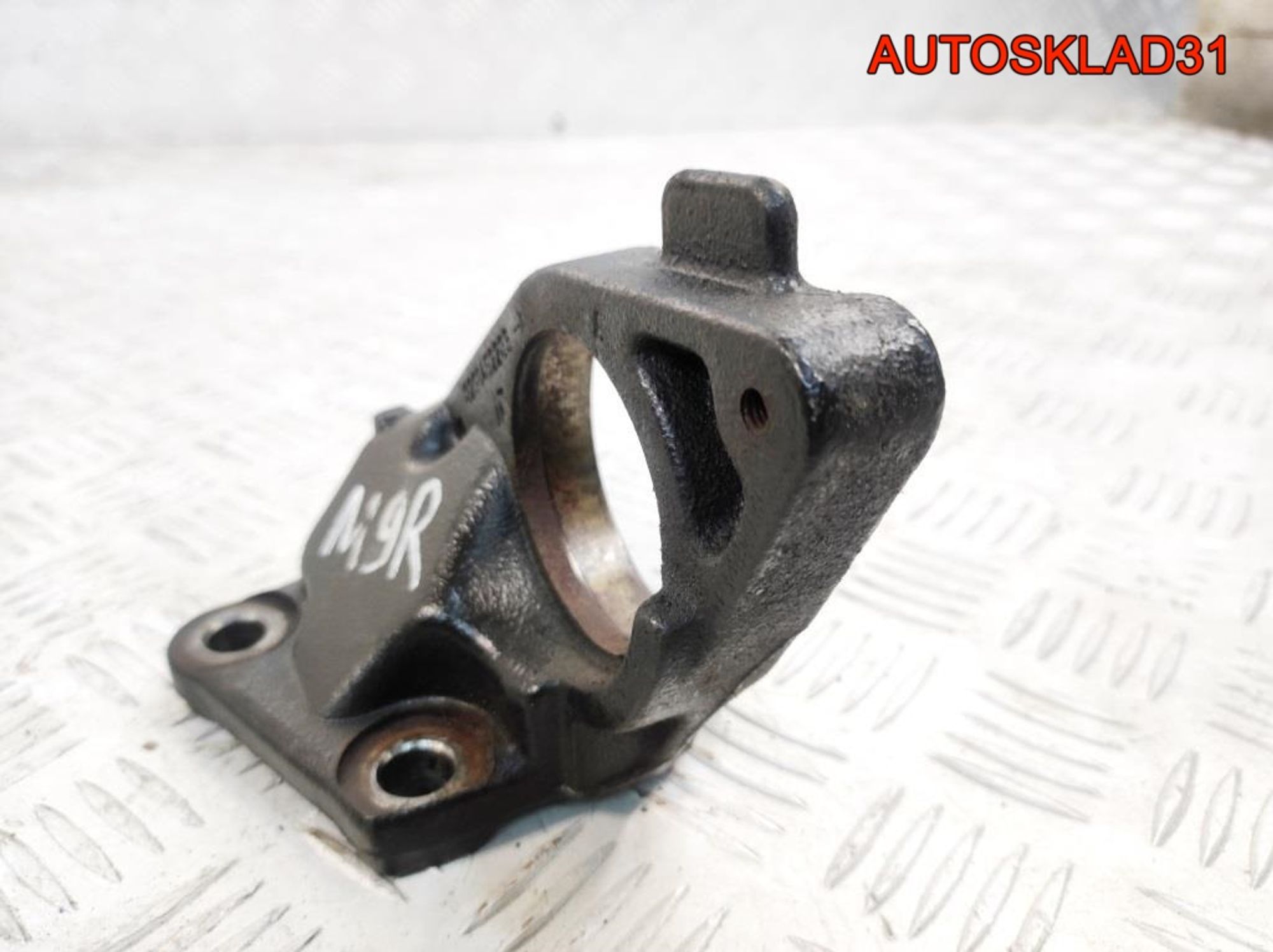 Кронштейн промежуточного вала Renault Trafic 2 8200186845, 1500 рублей, Дубовое