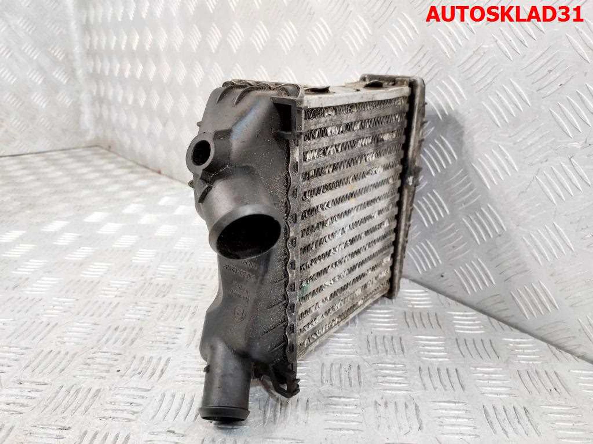 Интеркулер Smart Roadster W452 0003007V005000000, 2000 рублей, Дубовое