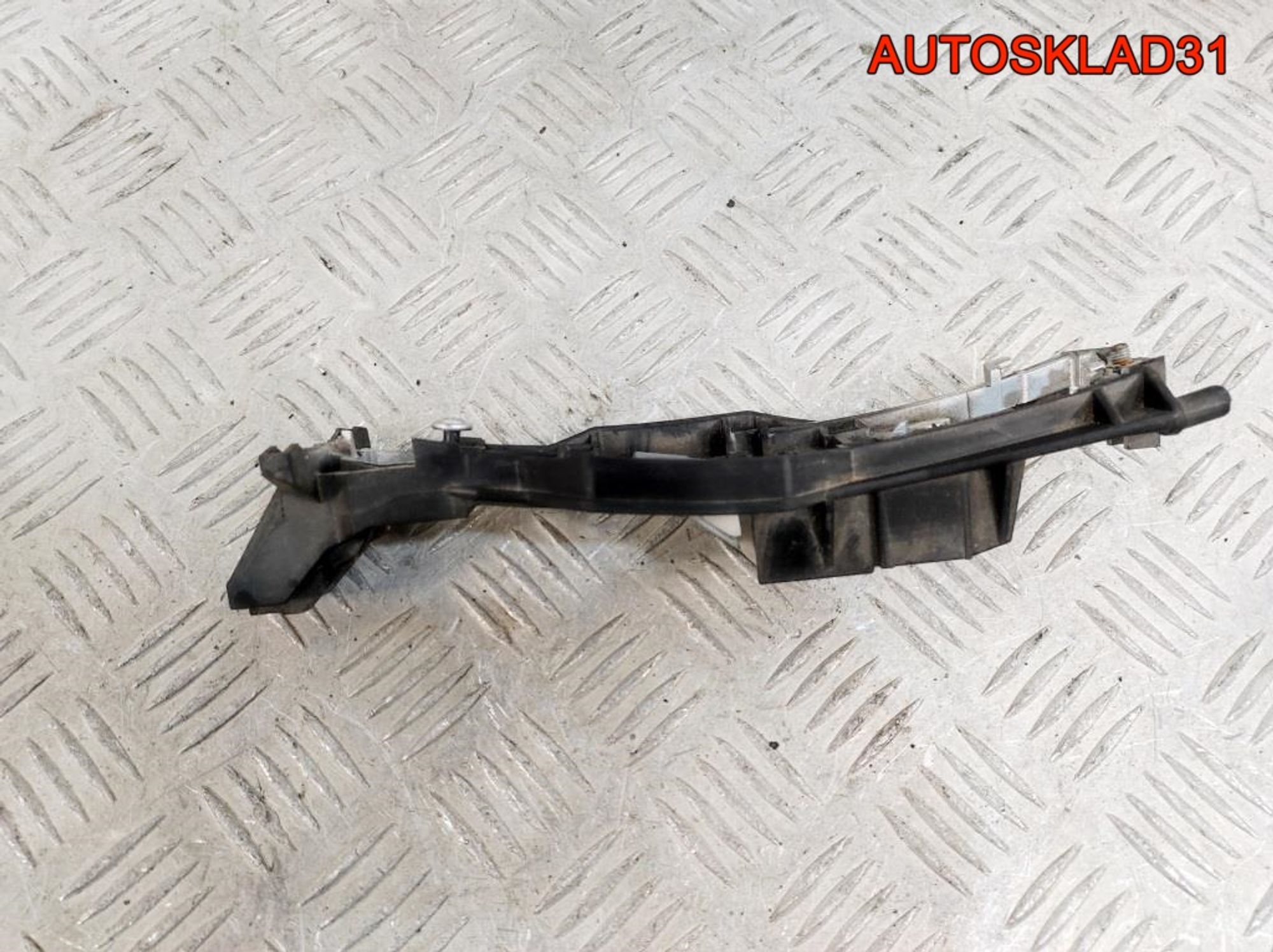 Кронштейн ручки передней правой Mercedes W211, 500 рублей, Дубовое