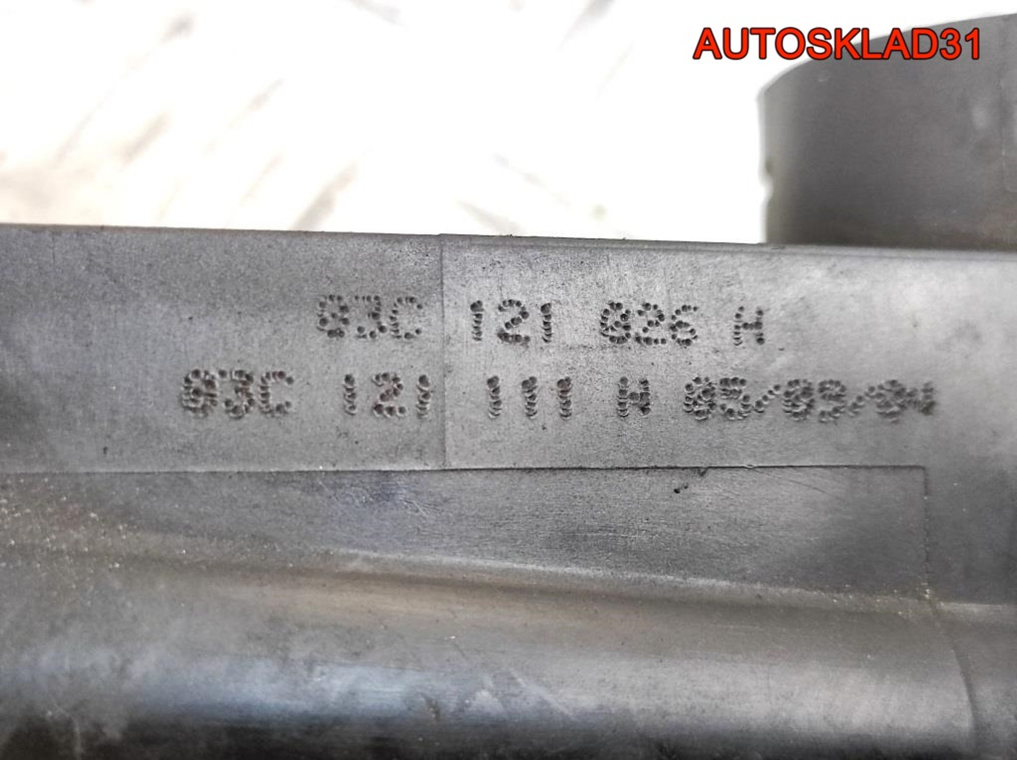 Корпус термостата VW Golf 5 1,6 BLP 03C121111H, 900 рублей, Дубовое