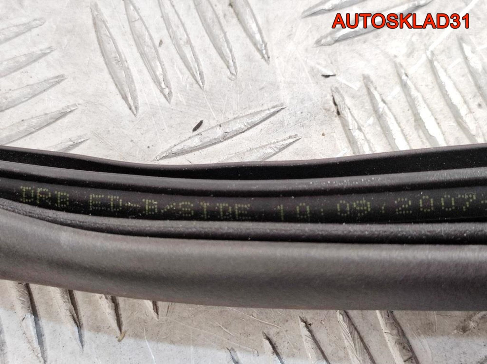 Уплотнитель двери Комплект Kia Ceed 1 Универсал, 4500 рублей, Дубовое