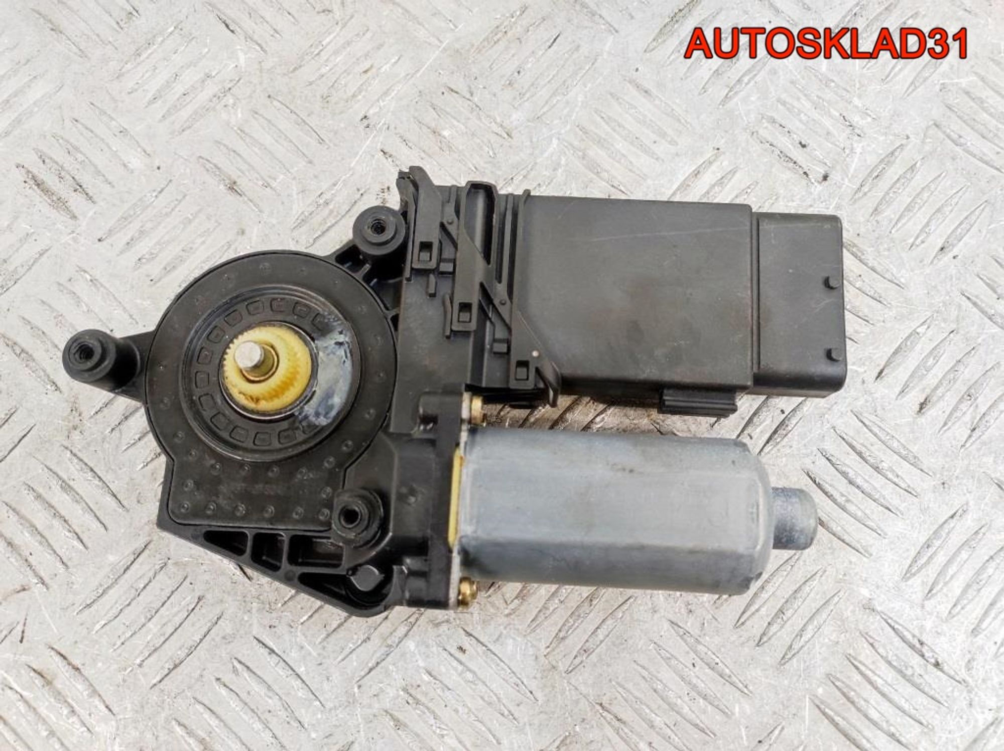 Моторчик стеклоподъёмника передний правый VW Passat B5 3B4837752EJ, 800 рублей, Дубовое