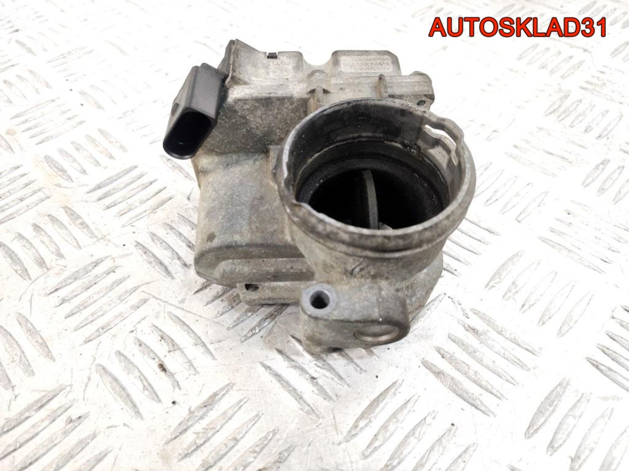 Заслонка дроссельная Skoda Fabia 1,4 BNV Дизель 045128063G, 1800 рублей, Дубовое