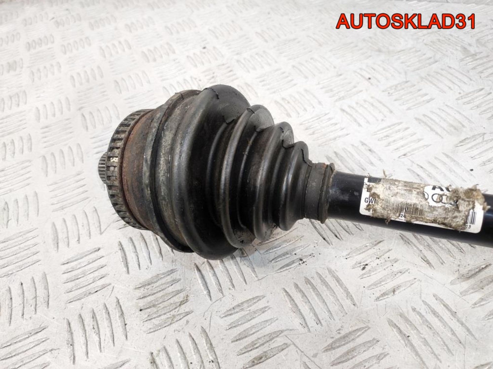 Привод перед правый VW Passat B5 МКПП 8D0407272AQ, 4100 рублей, Дубовое
