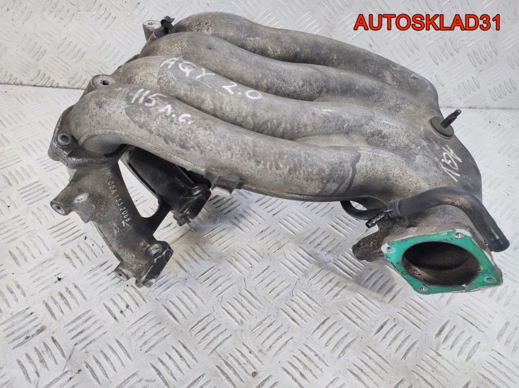 Коллектор впускной VW Golf 4 2.0 AQY 06A133223N, 900 рублей, Дубовое