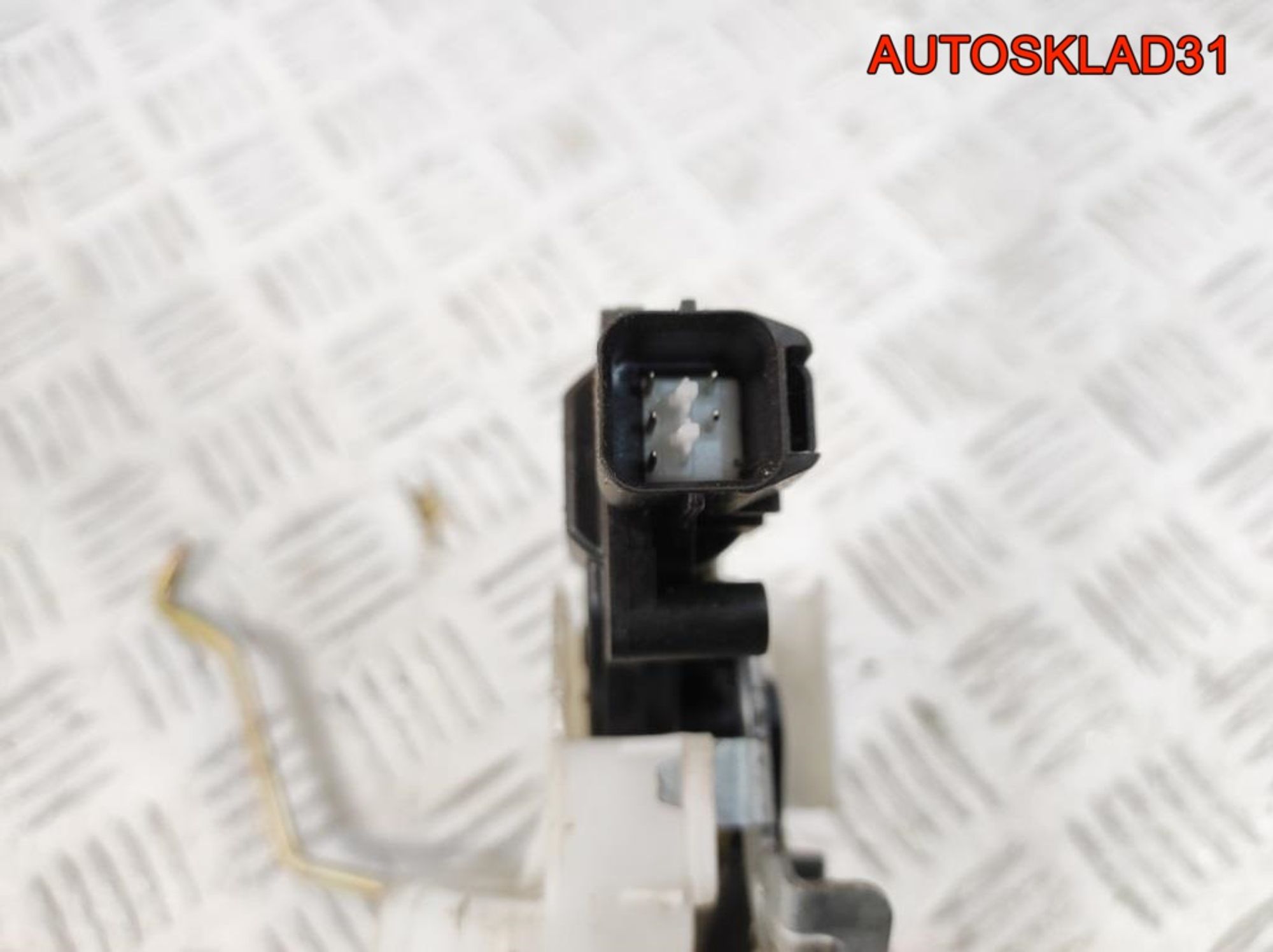 Замок двери задней правой Kia Picanto 8142007020EQ, 1200 рублей, Дубовое