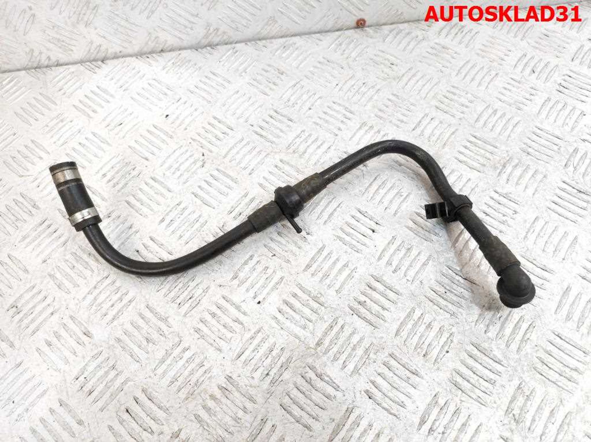 Трубка вакуумная VW Golf 4 1J0612041AB, 500 рублей, Дубовое