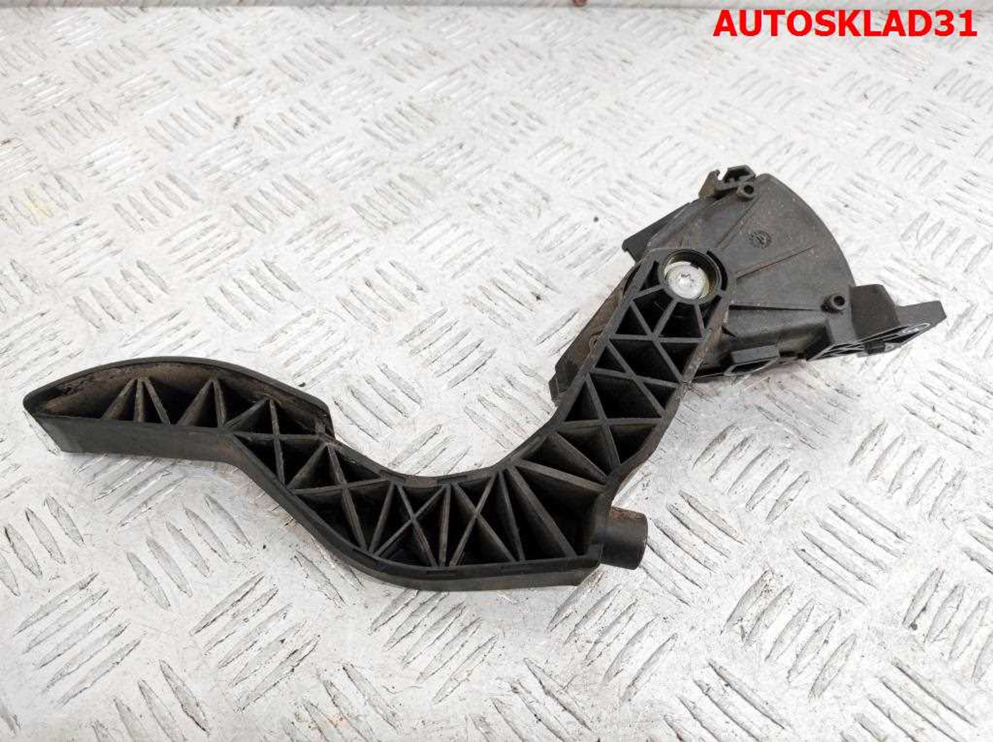 Педаль газа Audi A4 B6 1.9 AVF 8E1721523B Дизель, 1500 рублей, Дубовое