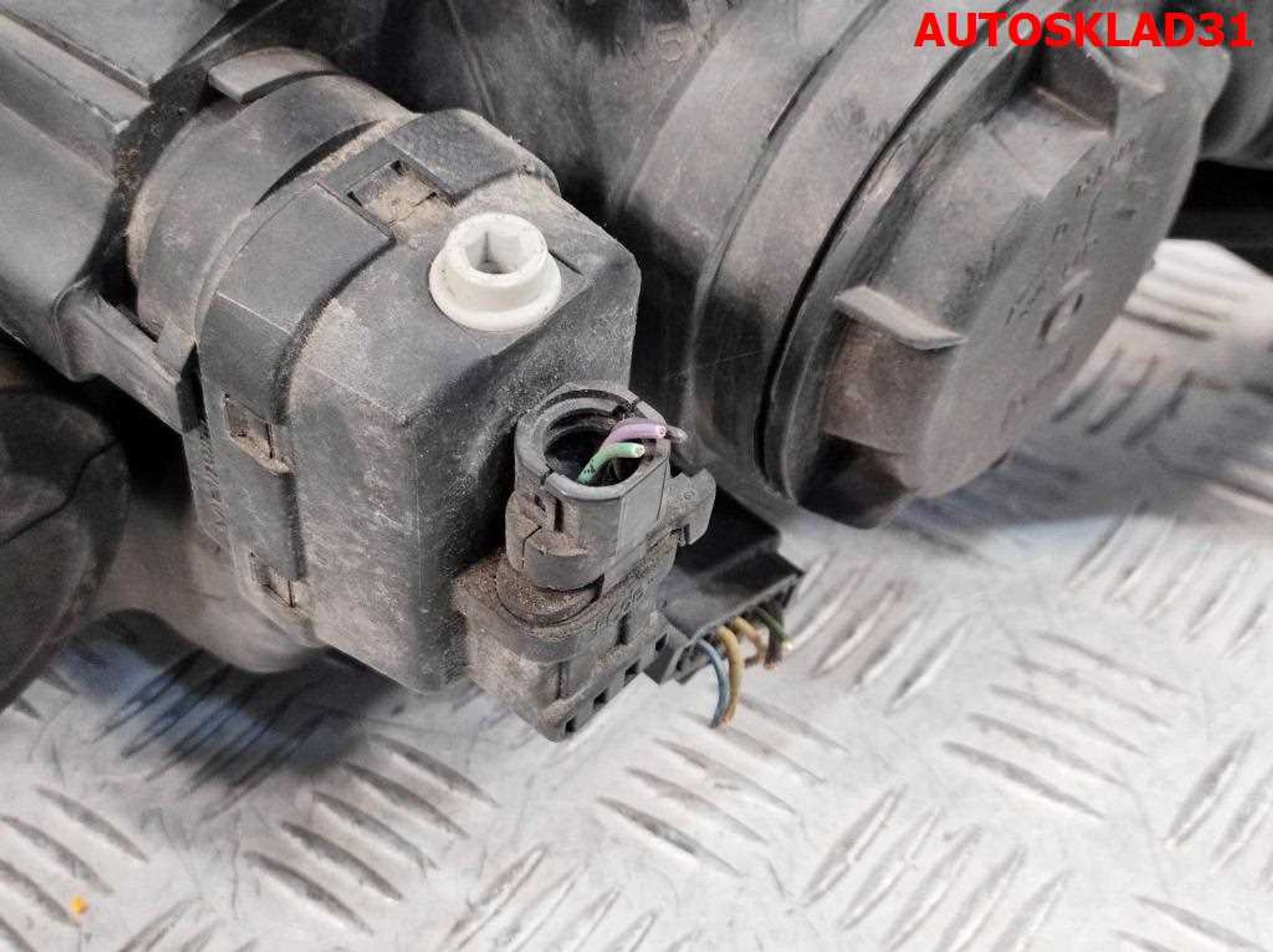 Фара правая Renault Megane 2 8200073221J, 6000 рублей, Дубовое