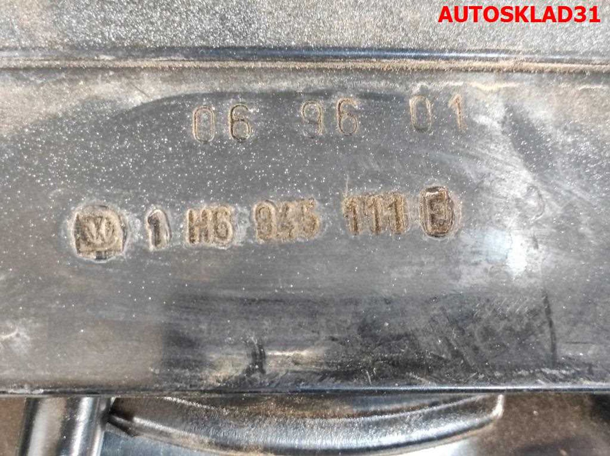 Фонарь задний левый VW Golf 3 1H6945111E, 2500 рублей, Дубовое