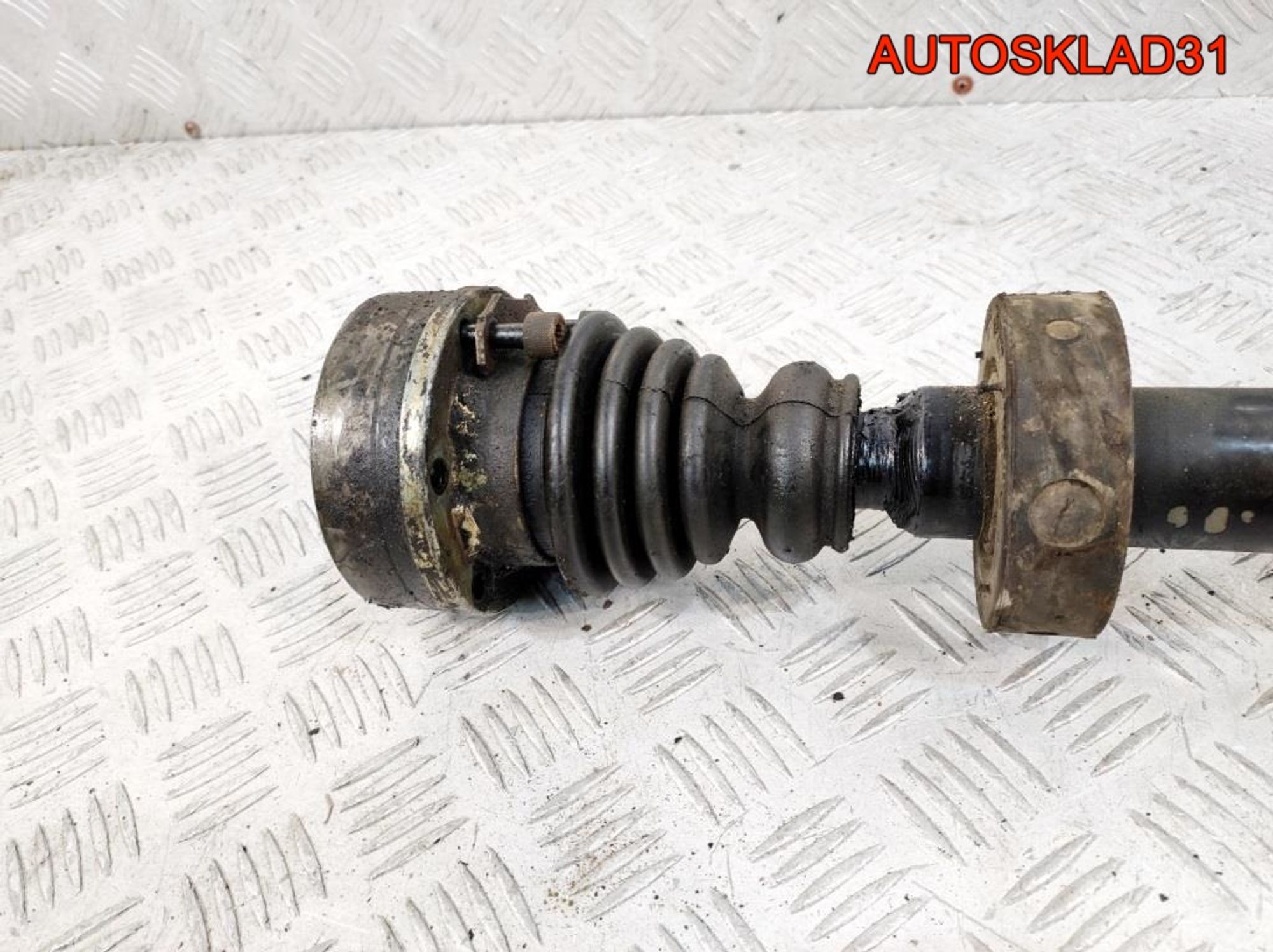 Полуось передняя правая VW Passat B3 1,8 Бензин, 2700 рублей, Дубовое