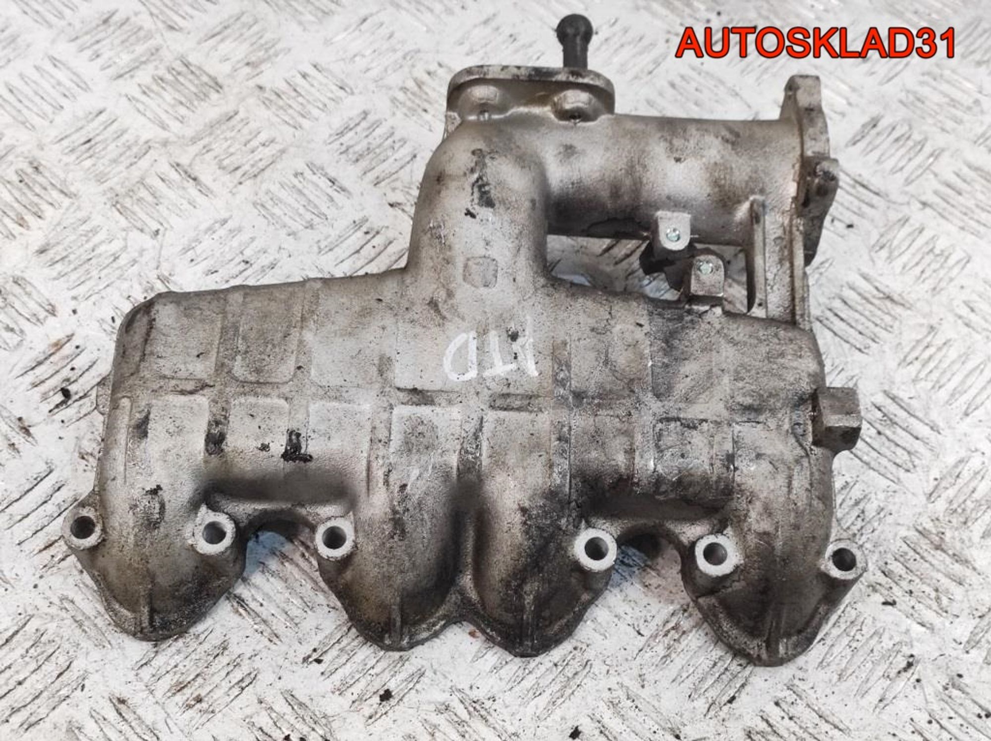 Коллектор впускной VW Golf 4 1,9 ATD Дизель 038129713J, 600 рублей, Дубовое